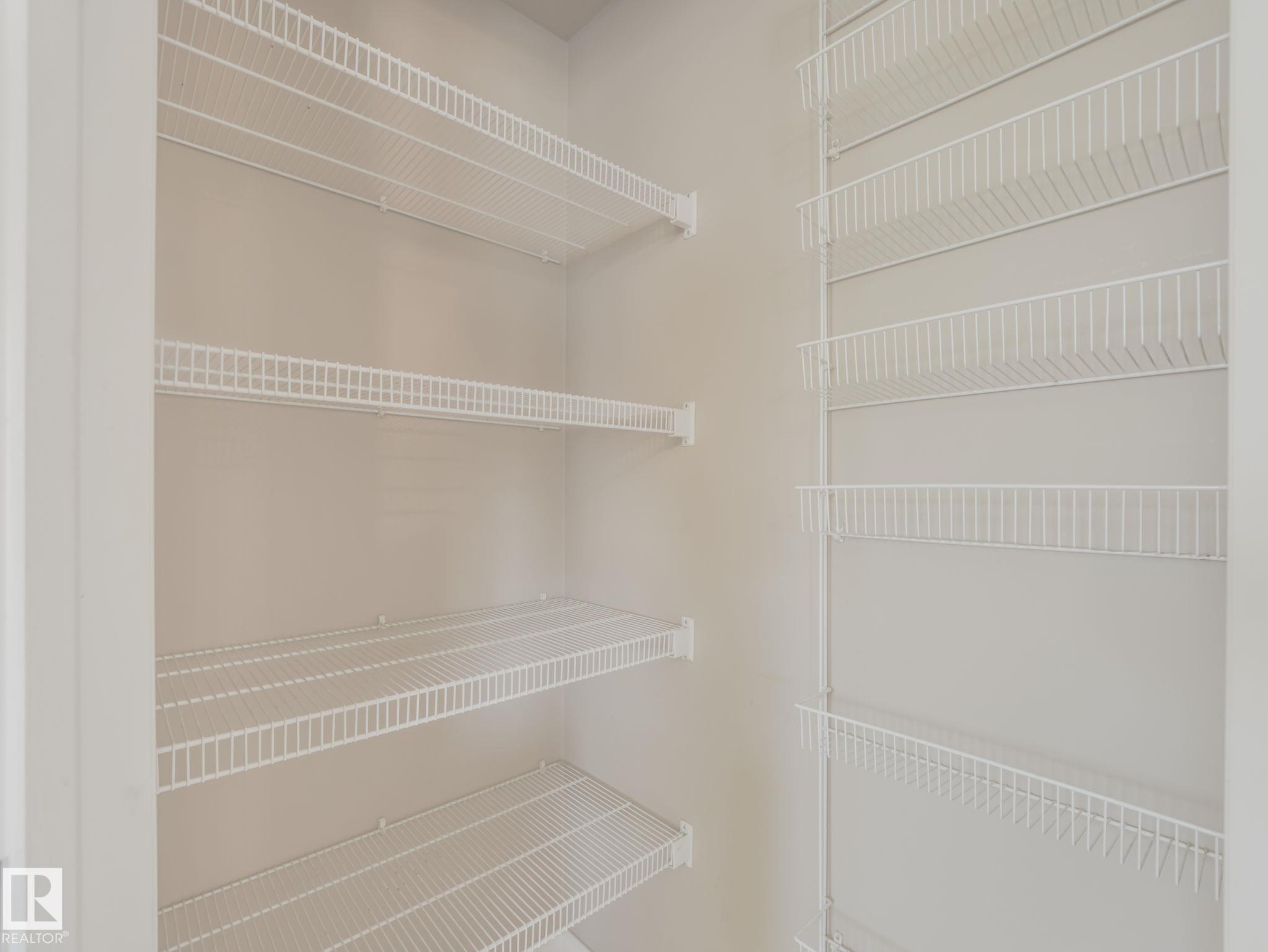 https://zimg.paragon.ice.com/ParagonImages/Property/PM/RAE/225400272/45/0/0/70c1fbfae18c6e2263bb3748e55f603d/1/805a6bd90a9dddb6b0eb944bb4449b43/225400272-b869ac6c-fcdf-4bd9-9c96-fb6f345976cc.JPG