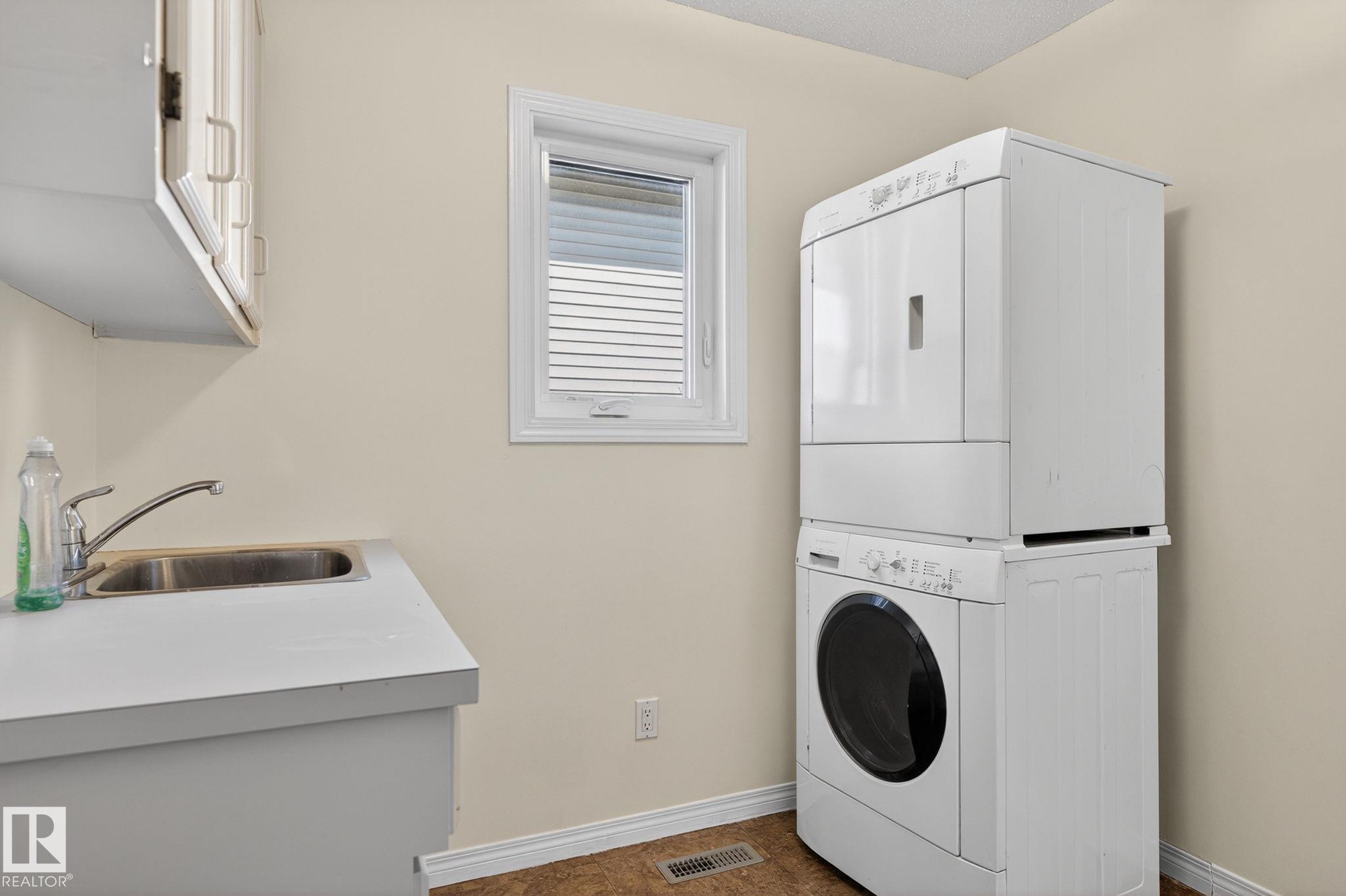https://zimg.paragon.ice.com/ParagonImages/Property/PM/RAE/225400275/22/0/0/2d5ce9b525e2b9192e00674cfaad8f9b/1/f0d48b8391d46798e00cf5543401ef63/225400275-190619f4-a5d2-4c93-baf2-54bafaf88d81.JPG