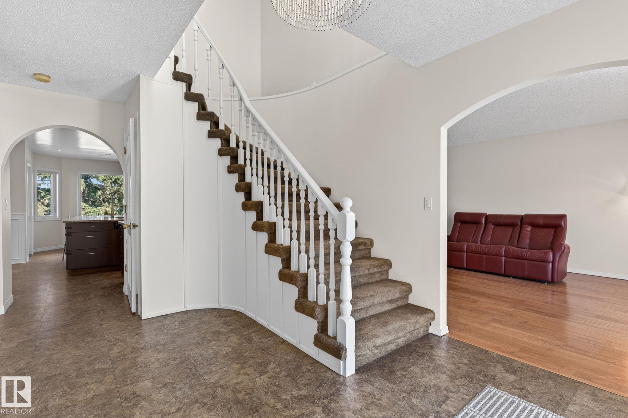 Picture for 176 WAYGOOD RD NW