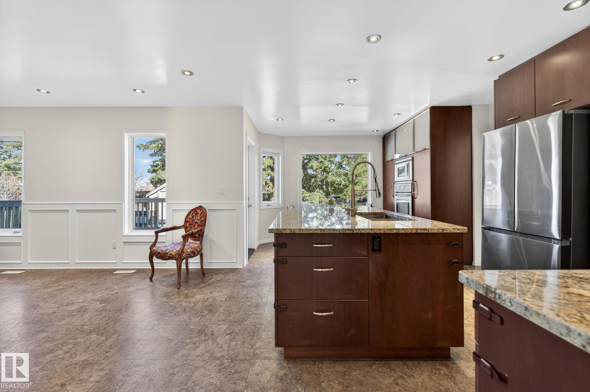 Picture for 176 WAYGOOD RD NW