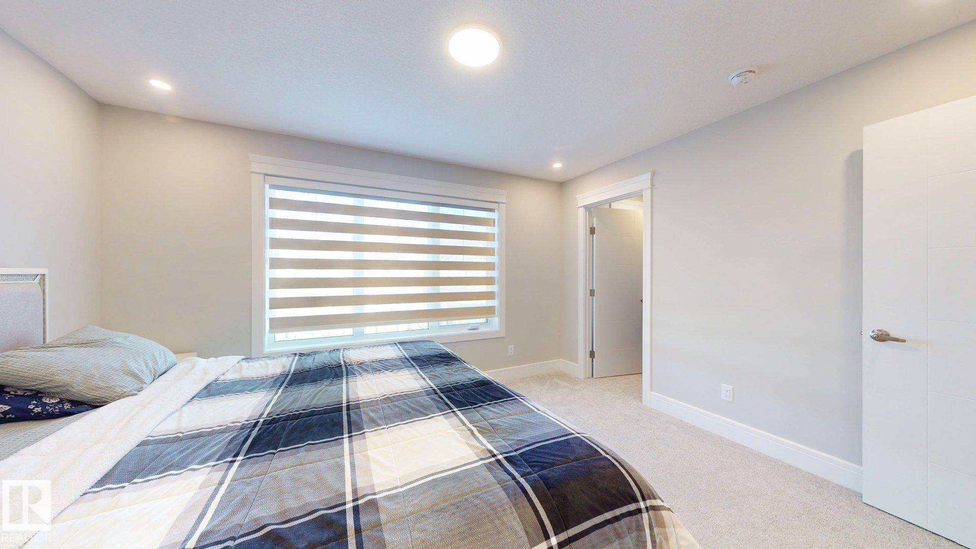 https://zimg.paragon.ice.com/ParagonImages/Property/PM/RAE/225400280/31/0/0/58e5ced1ebb21afd841c6a1ca78ed756/1/e2fa021fcbf1134a5f2490d7697c70b5/225400280-77f8b299-8e9f-4257-b737-40eb7de27ec3.JPG