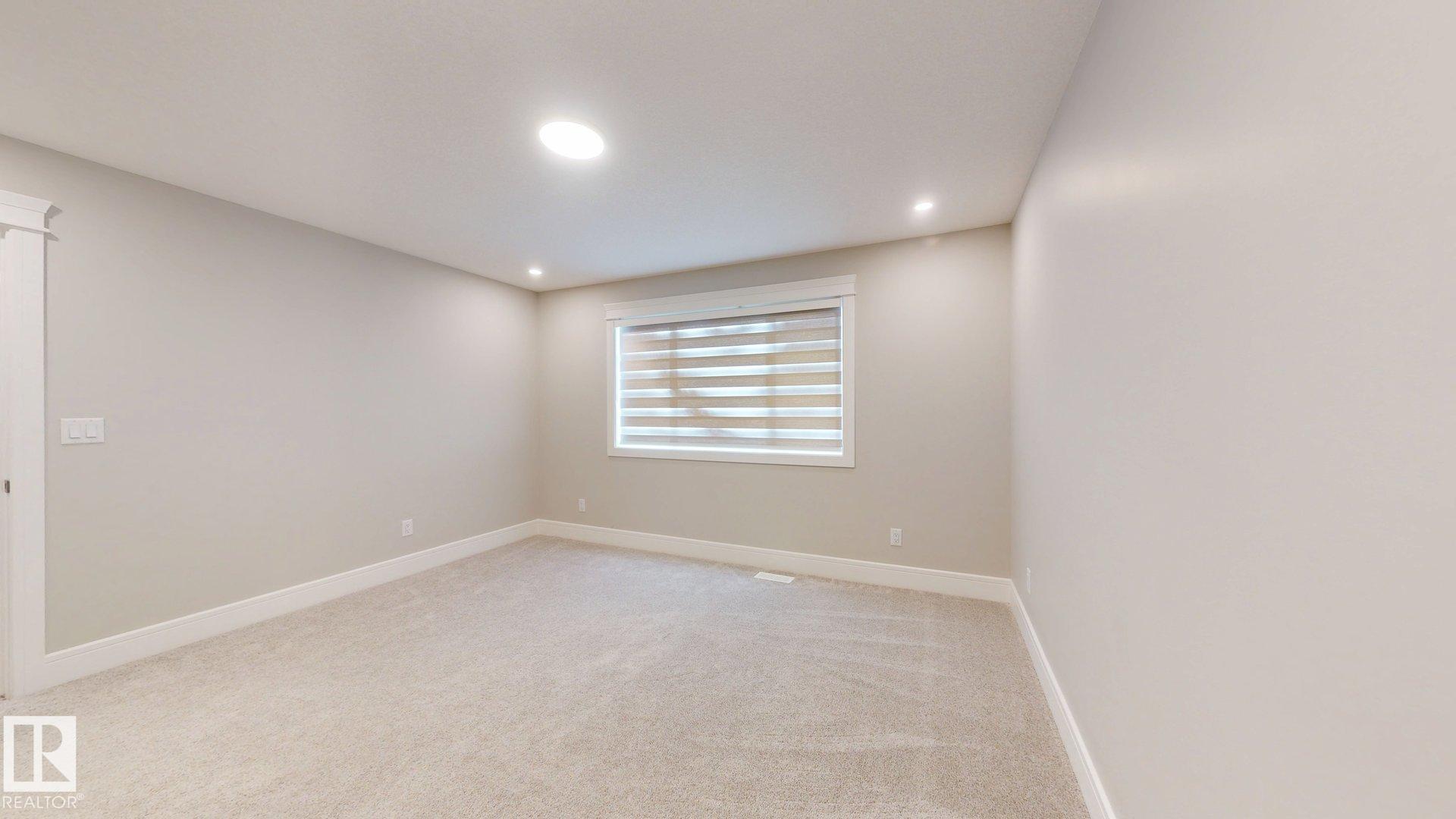 https://zimg.paragon.ice.com/ParagonImages/Property/PM/RAE/225400280/43/0/0/139075c9be60b3d06a3ca12d06a411a1/1/e2fa021fcbf1134a5f2490d7697c70b5/225400280-aae4be43-3873-4154-8938-25fa265d5a88.JPG