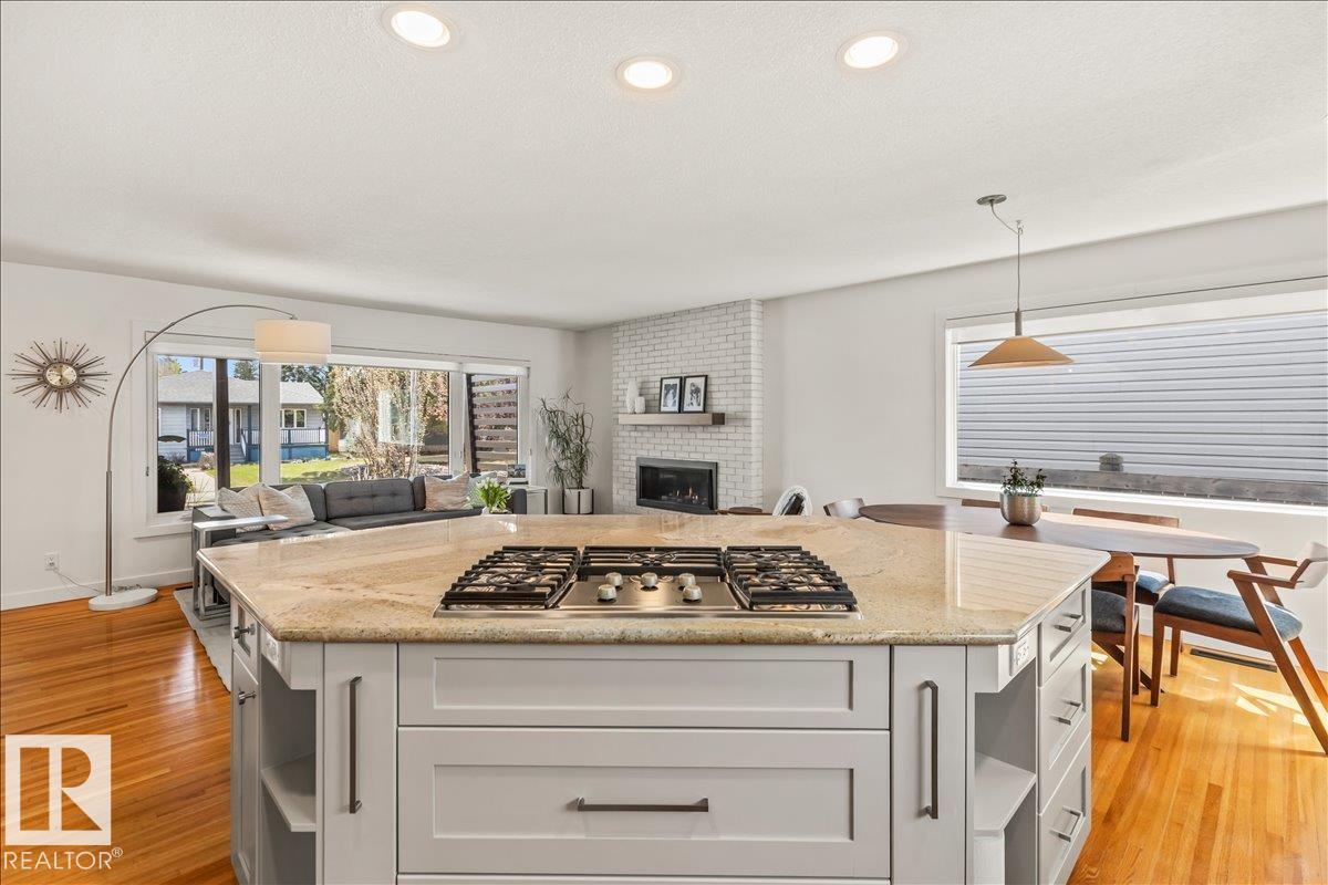 https://zimg.paragon.ice.com/ParagonImages/Property/PM/RAE/225400283/12/0/0/96bf1ca04a6a976a550172bae2adddab/1/59ff51c2e0101f09c8c5477944fb9c29/225400283-637ab2a7-f0f1-42c5-ad61-17f5dd97e1f2.JPG