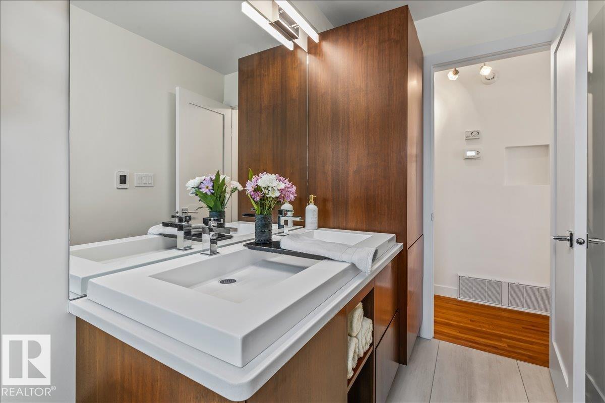 https://zimg.paragon.ice.com/ParagonImages/Property/PM/RAE/225400283/26/0/0/e4e2d75e6d9b6fb379cf1655ba21ddb5/1/59ff51c2e0101f09c8c5477944fb9c29/225400283-290066d9-0cd1-42c2-bd20-ab004c649dc0.JPG