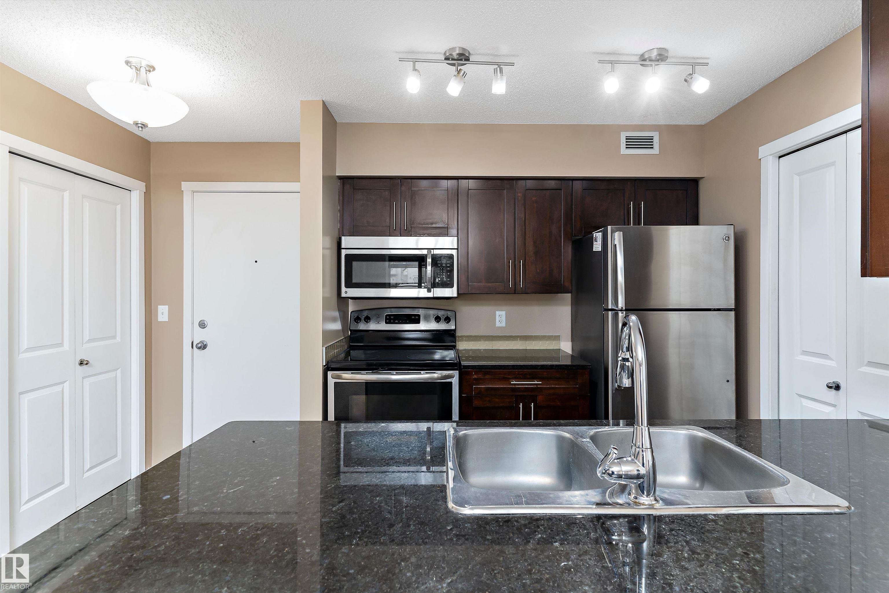 Photo 13 at 105 - 111 Watt Common SW, Walker, Edmonton