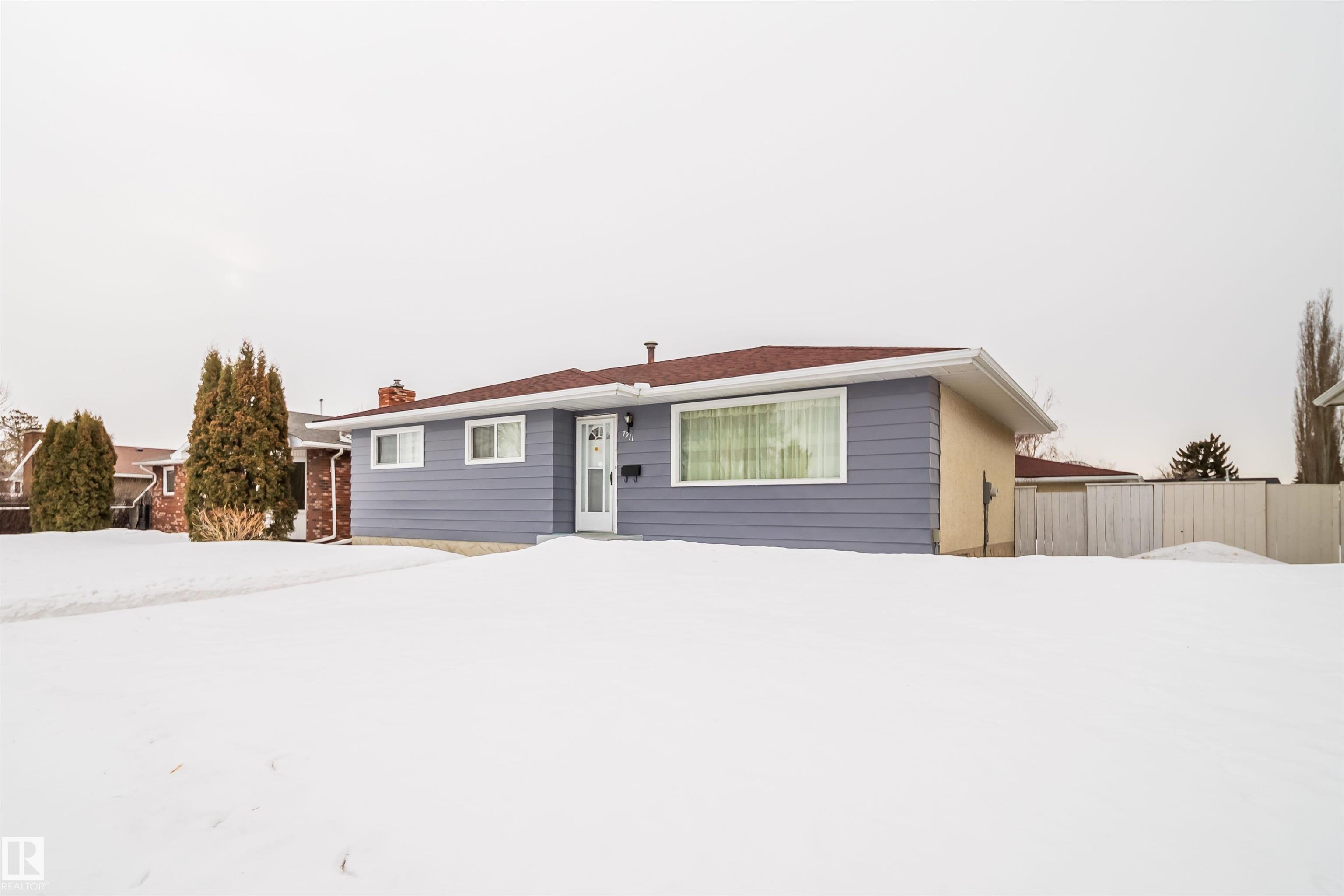 Picture for 7911 145 Avr AV NW NW