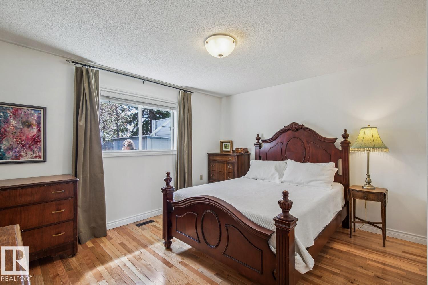 https://zimg.paragon.ice.com/ParagonImages/Property/PM/RAE/225400292/16/0/0/34d2575cac1006816b05f200c8ccc287/1/4708f2328d501d4eaf587945b7a43538/225400292-1efd8e2e-ca61-4b65-89a1-76a11ce0a118.JPG