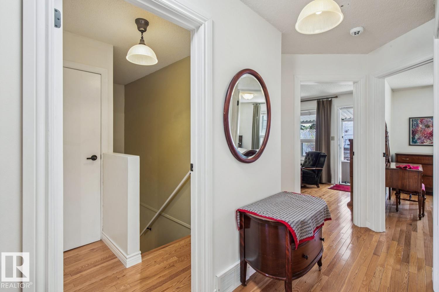 https://zimg.paragon.ice.com/ParagonImages/Property/PM/RAE/225400292/21/0/0/a10ba03a99da3ef0a6b263e509374fc2/1/4708f2328d501d4eaf587945b7a43538/225400292-6c9ee393-0c34-498c-8201-2d8fe0d045d5.JPG