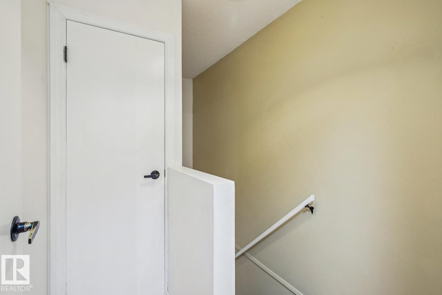 https://zimg.paragon.ice.com/ParagonImages/Property/PM/RAE/225400292/22/0/0/e14eba62ef8fa57a1d6fc6bdf2ae5ead/1/4708f2328d501d4eaf587945b7a43538/225400292-cb5ffea2-07cb-46d4-8ce5-409b7bc106c7.JPG