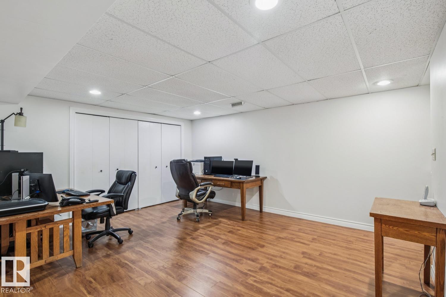 https://zimg.paragon.ice.com/ParagonImages/Property/PM/RAE/225400292/28/0/0/8110ed55ce0e371597868194966a3500/1/4708f2328d501d4eaf587945b7a43538/225400292-07dd780c-48dc-4168-89b6-37fbdd56c9b7.JPG
