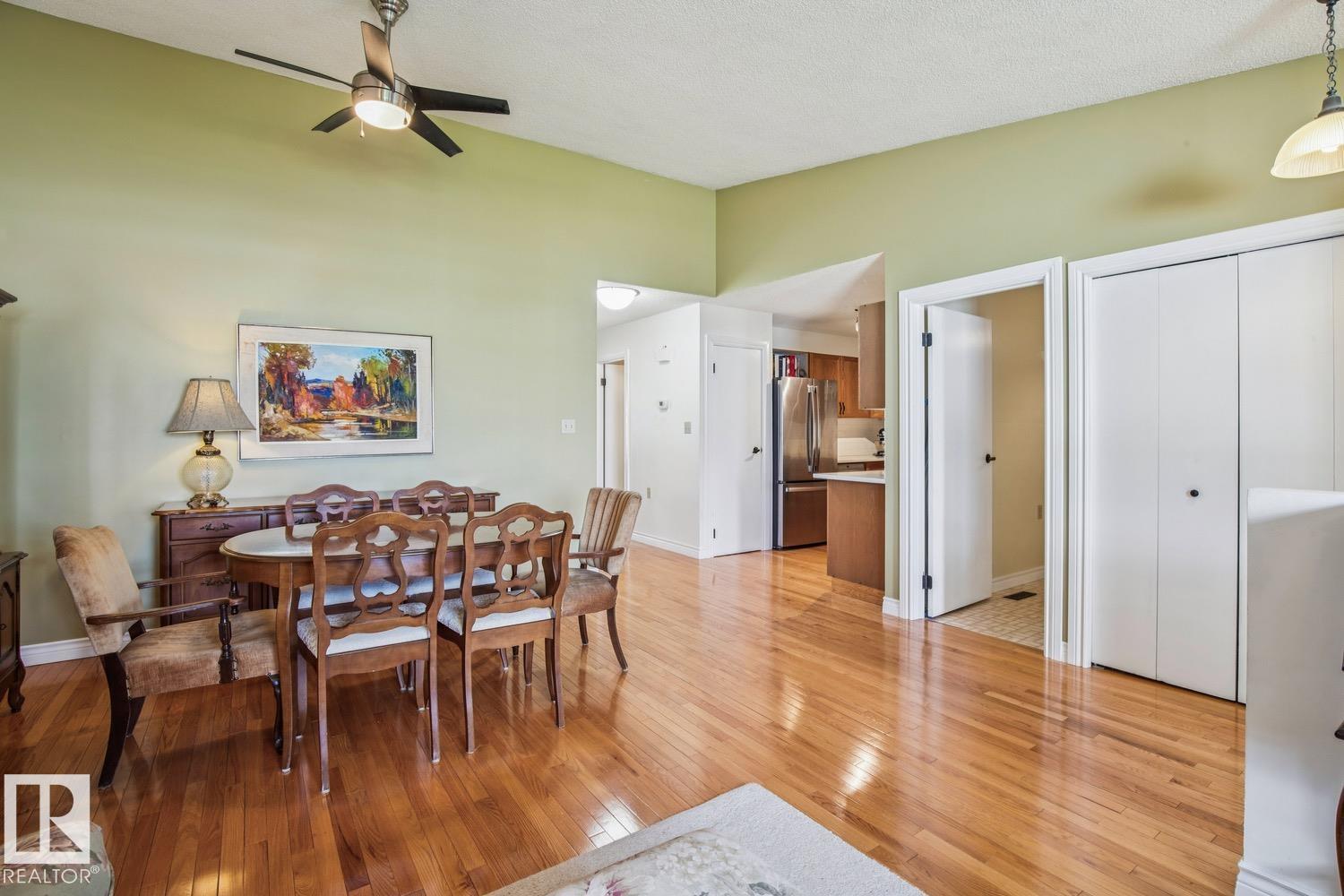 https://zimg.paragon.ice.com/ParagonImages/Property/PM/RAE/225400292/9/0/0/b86c9500206565b21473ee497bed27b4/1/4708f2328d501d4eaf587945b7a43538/225400292-e167c007-f6db-4e3f-af30-2bf8a38c85d2.JPG