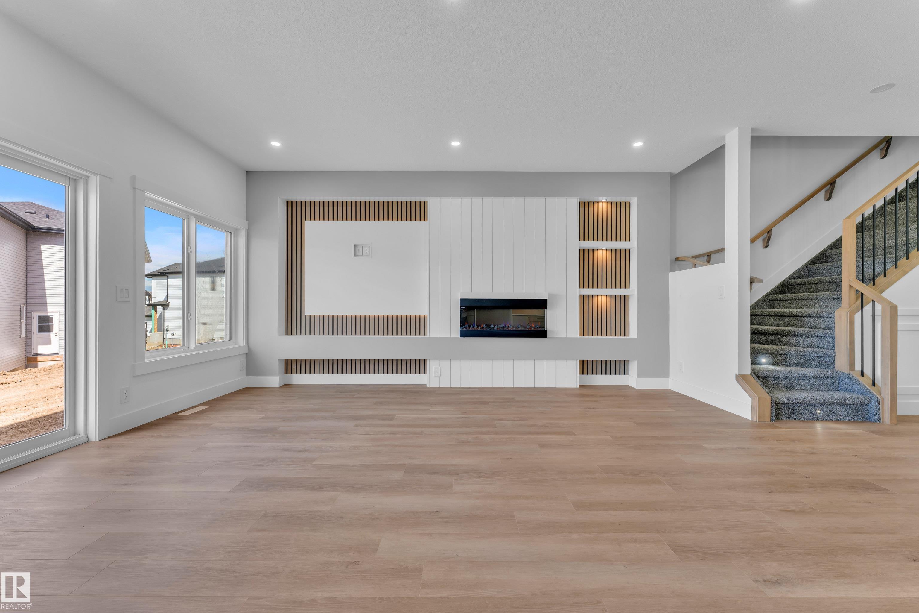 https://zimg.paragon.ice.com/ParagonImages/Property/PM/RAE/225400298/11/0/0/9da86d3c7f5614eefec620e723129175/1/affc31f05c7a7c15ef210d669a2cbf99/225400298-a4d59ae1-c431-45b0-b462-c7d658e06be2.JPG