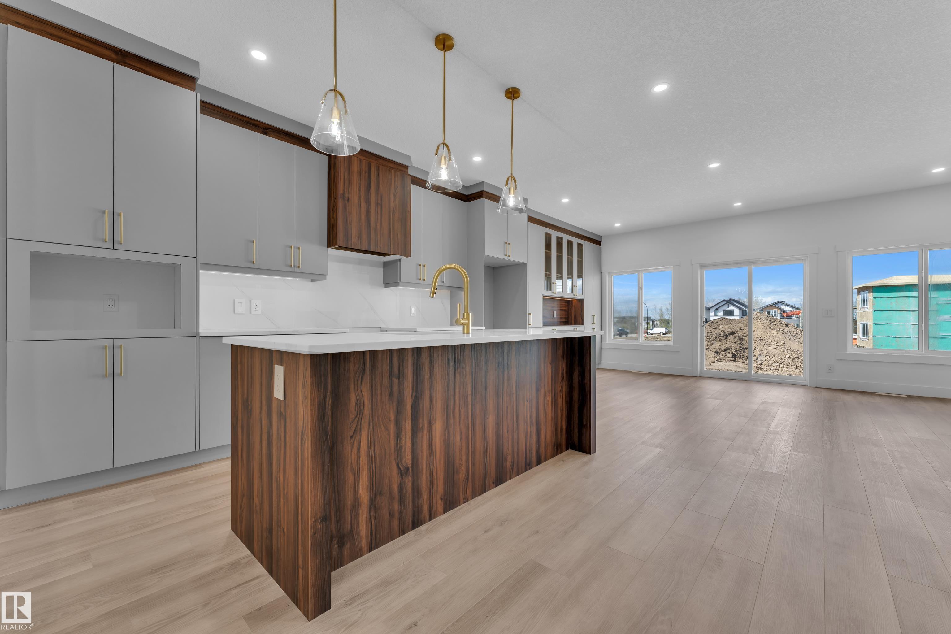 Picture for 3116 8 AV SW