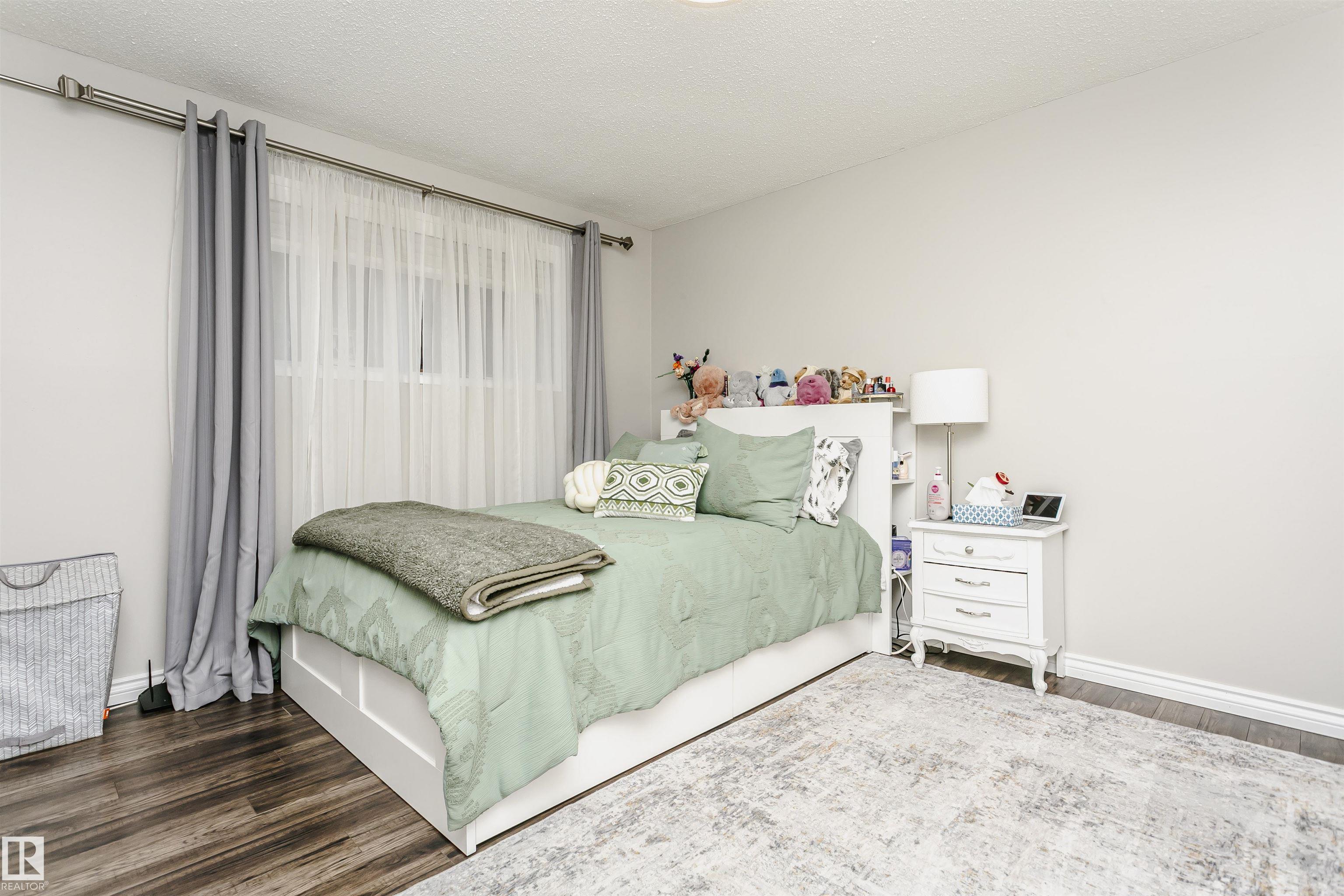 https://zimg.paragon.ice.com/ParagonImages/Property/PM/RAE/225400300/7/0/0/094e191182c4b3f375a35f02dfc2215b/1/5996aa69cc43c22b093025b03c366d47/225400300-a92b2d38-5893-4cc9-bc50-d0e5bb8aeff5.JPG