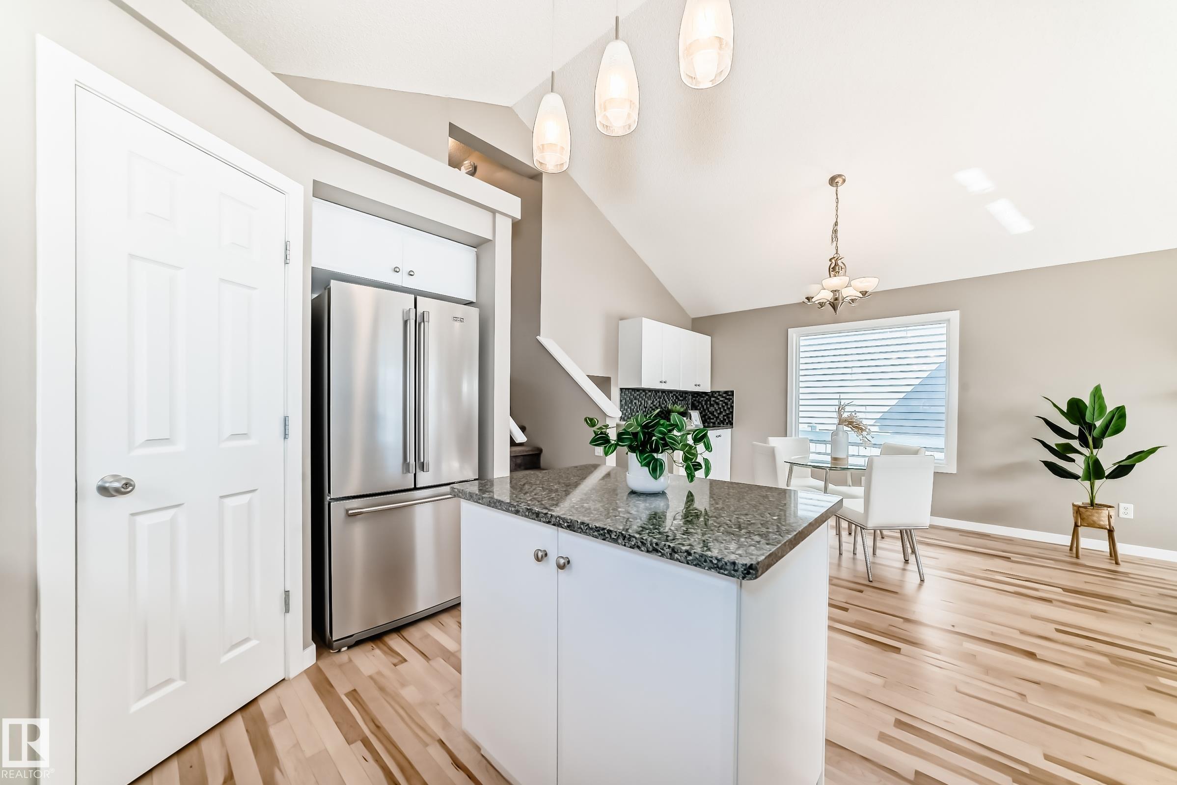 Photo 10 at 1520 70 Street SW, Summerside, Edmonton