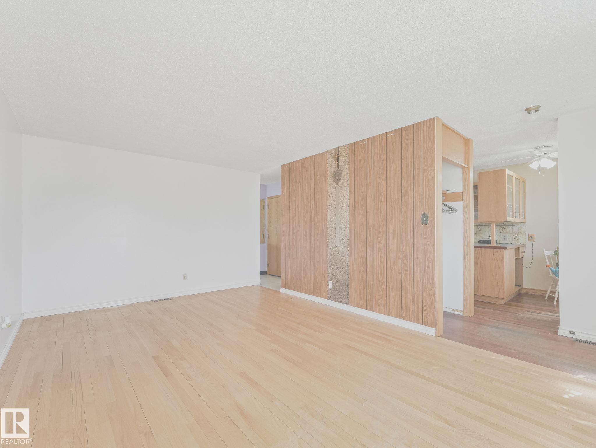 Photo 15 at 34 Camelot Avenue, Corinthia Park, Leduc