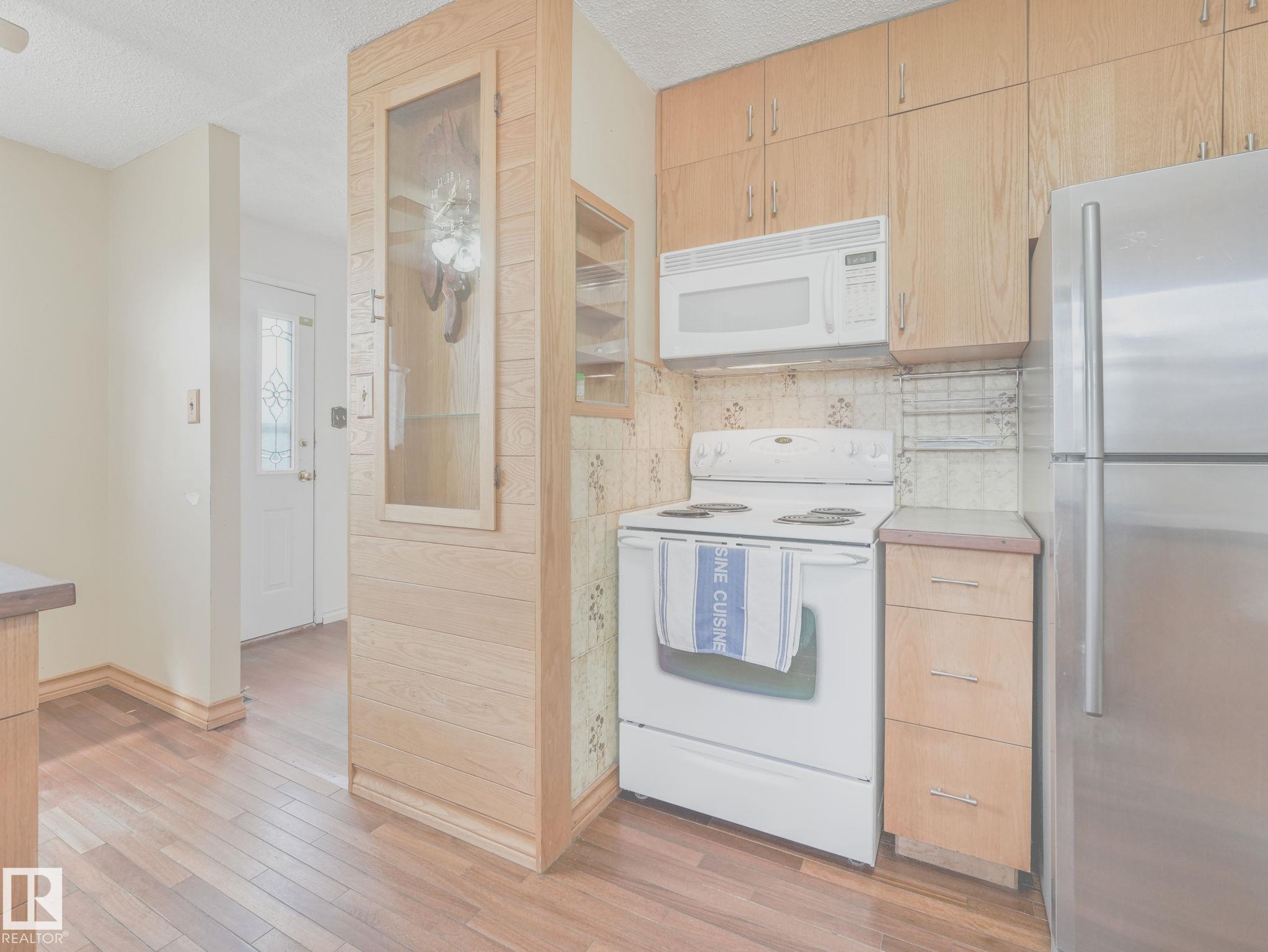 Photo 21 at 34 Camelot Avenue, Corinthia Park, Leduc