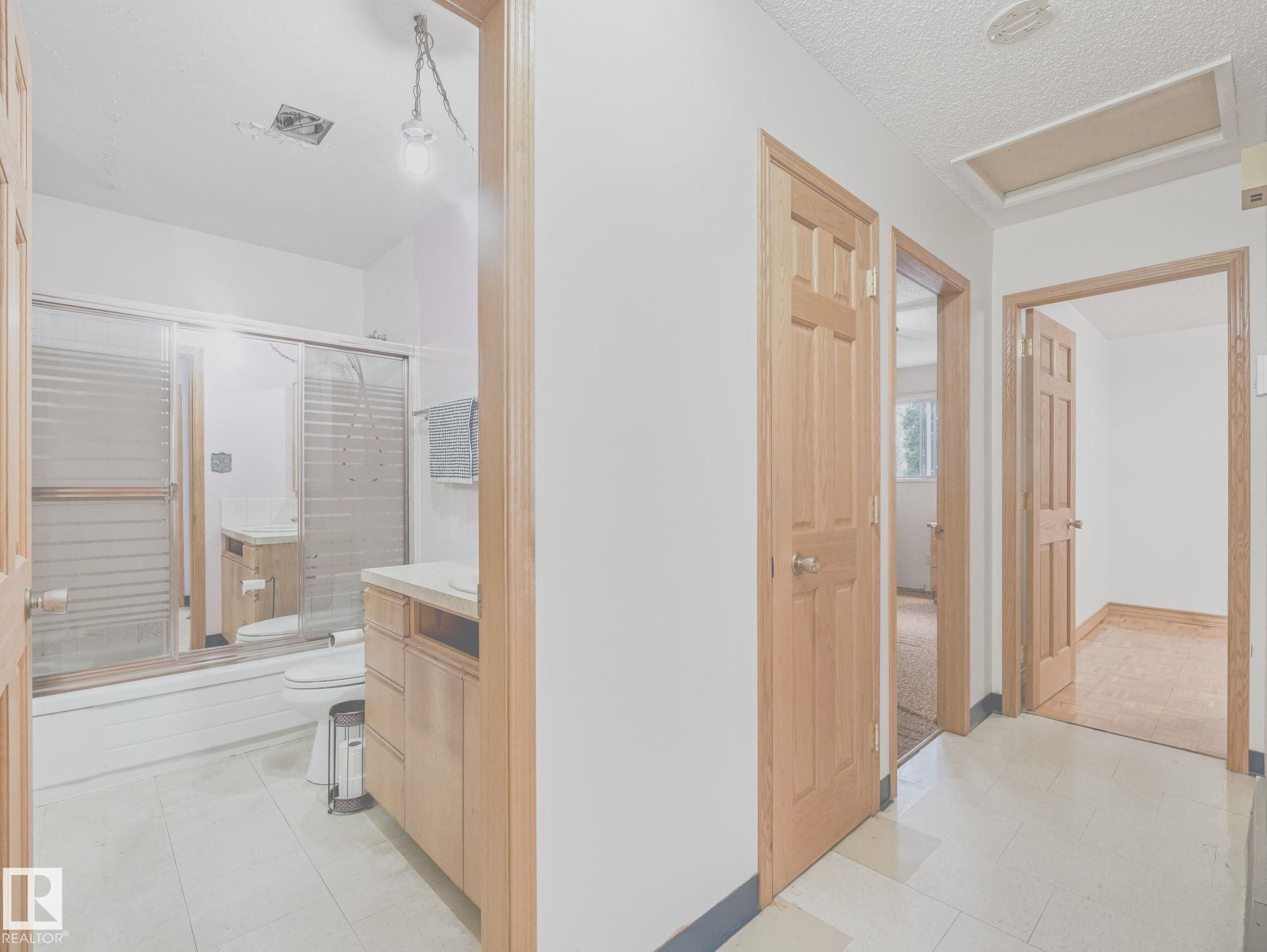 Photo 23 at 34 Camelot Avenue, Corinthia Park, Leduc