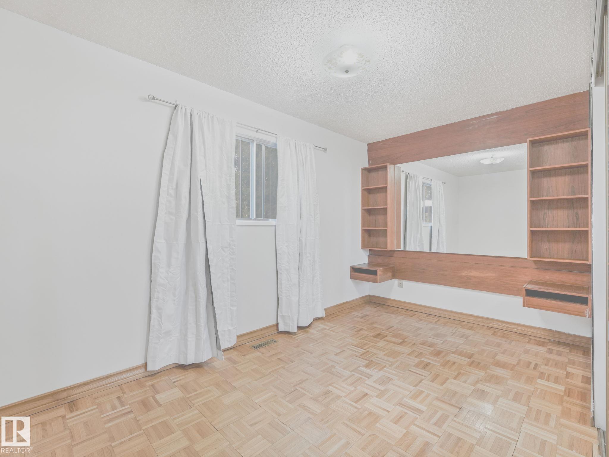 Photo 26 at 34 Camelot Avenue, Corinthia Park, Leduc