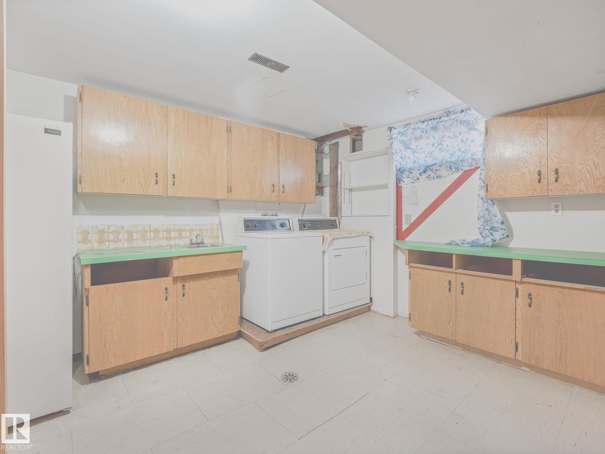 Photo 47 at 34 Camelot Avenue, Corinthia Park, Leduc