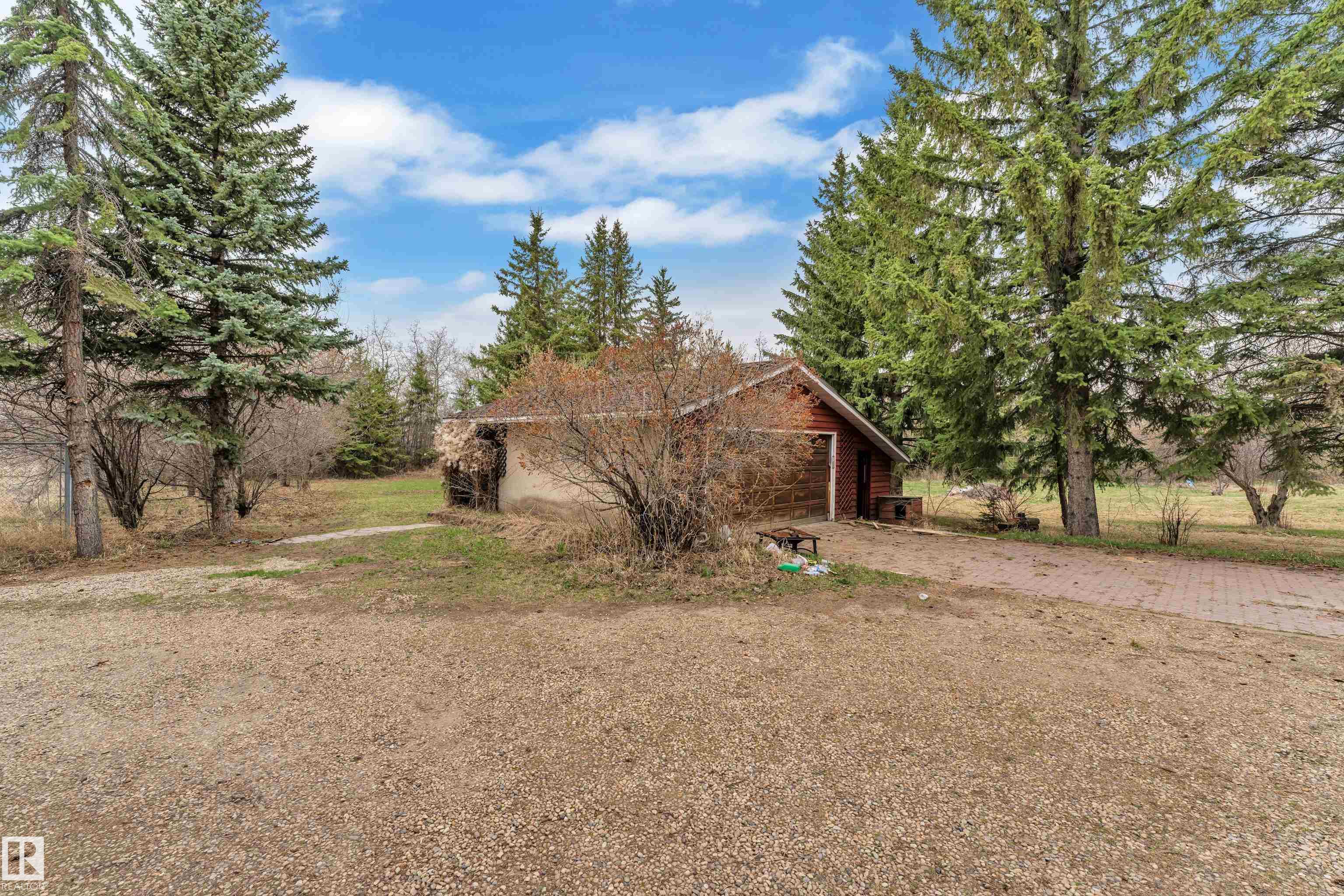 Photo 10 at 23272 Twp Road 522, Chrenek Estates, Rural Strathcona County