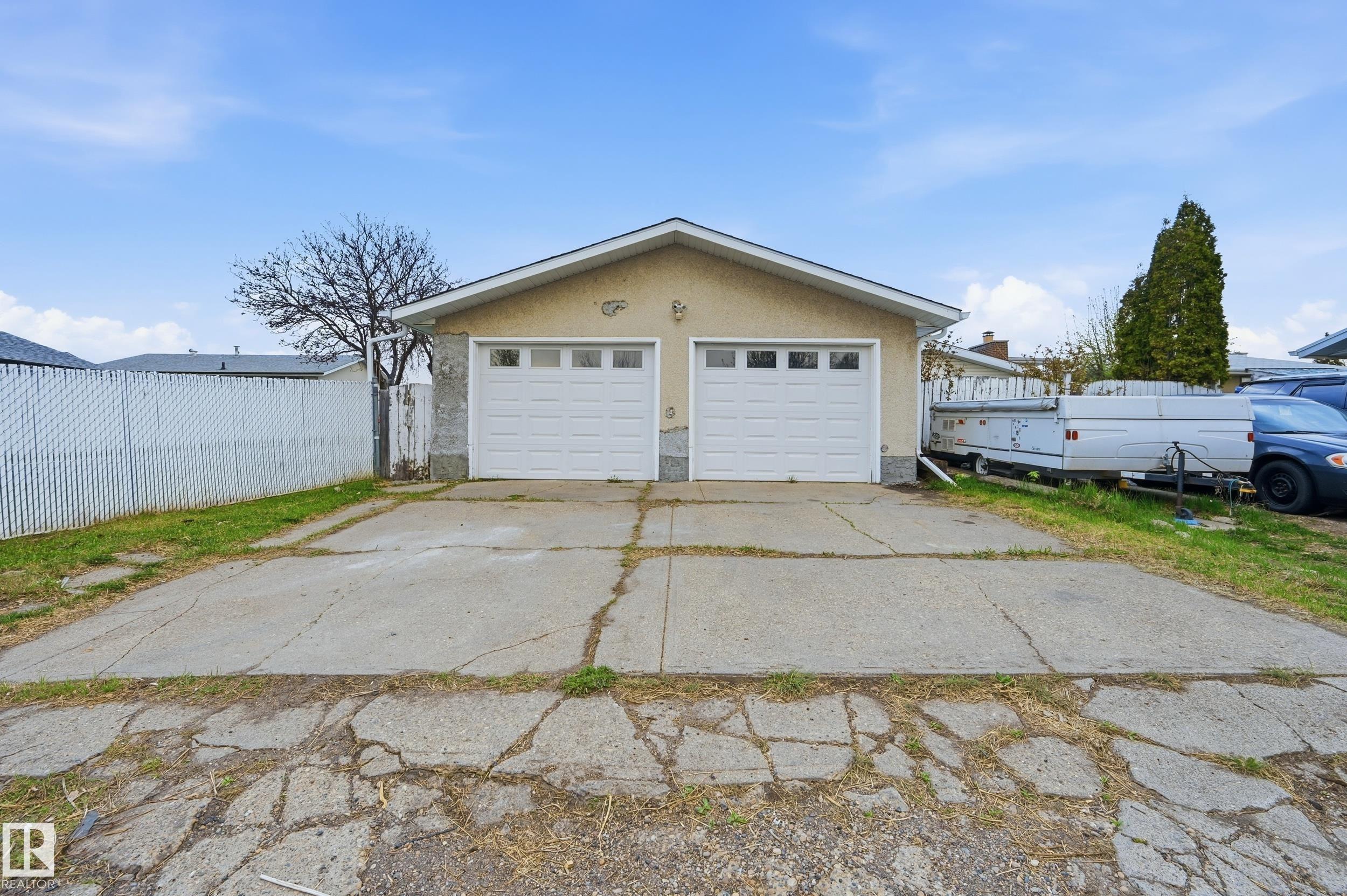 https://zimg.paragon.ice.com/ParagonImages/Property/PM/RAE/225400310/44/0/0/6d91b2cd567d9bb6067c34aef7c99b0c/1/947136467c5dcb858beb85184bdb7641/225400310-1b81c587-671b-4ae1-836e-337c6e5901ed.JPG