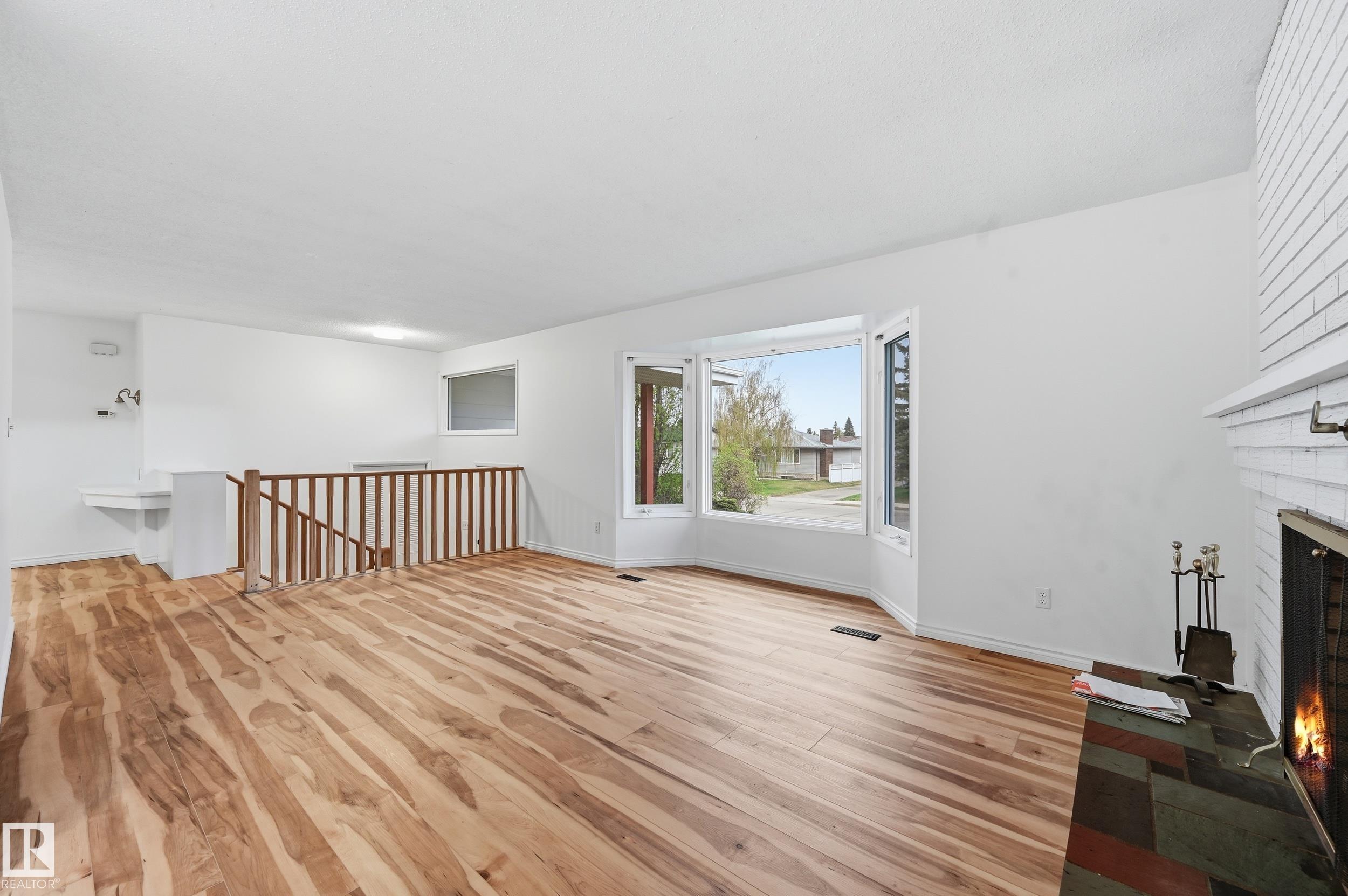 https://zimg.paragon.ice.com/ParagonImages/Property/PM/RAE/225400310/5/0/0/ee975f1e6928bb35139d0a423b0e9aff/1/947136467c5dcb858beb85184bdb7641/225400310-24a58678-d032-438d-a545-39b88a73ea18.JPG