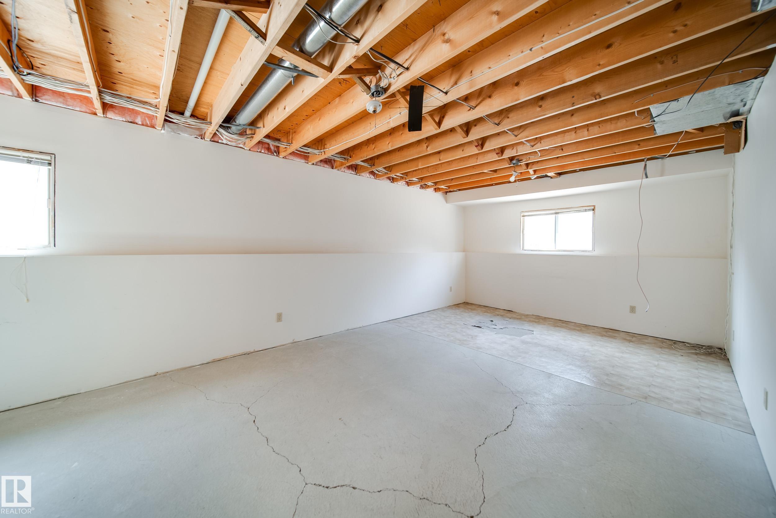 https://zimg.paragon.ice.com/ParagonImages/Property/PM/RAE/225400313/27/0/0/e96273214b33752144088a15e1b25c0f/1/b08c3882588ae54a3393daae2d3ebc24/225400313-a47c85f2-b4f0-4252-93c2-34b9b7bf68a1.JPG