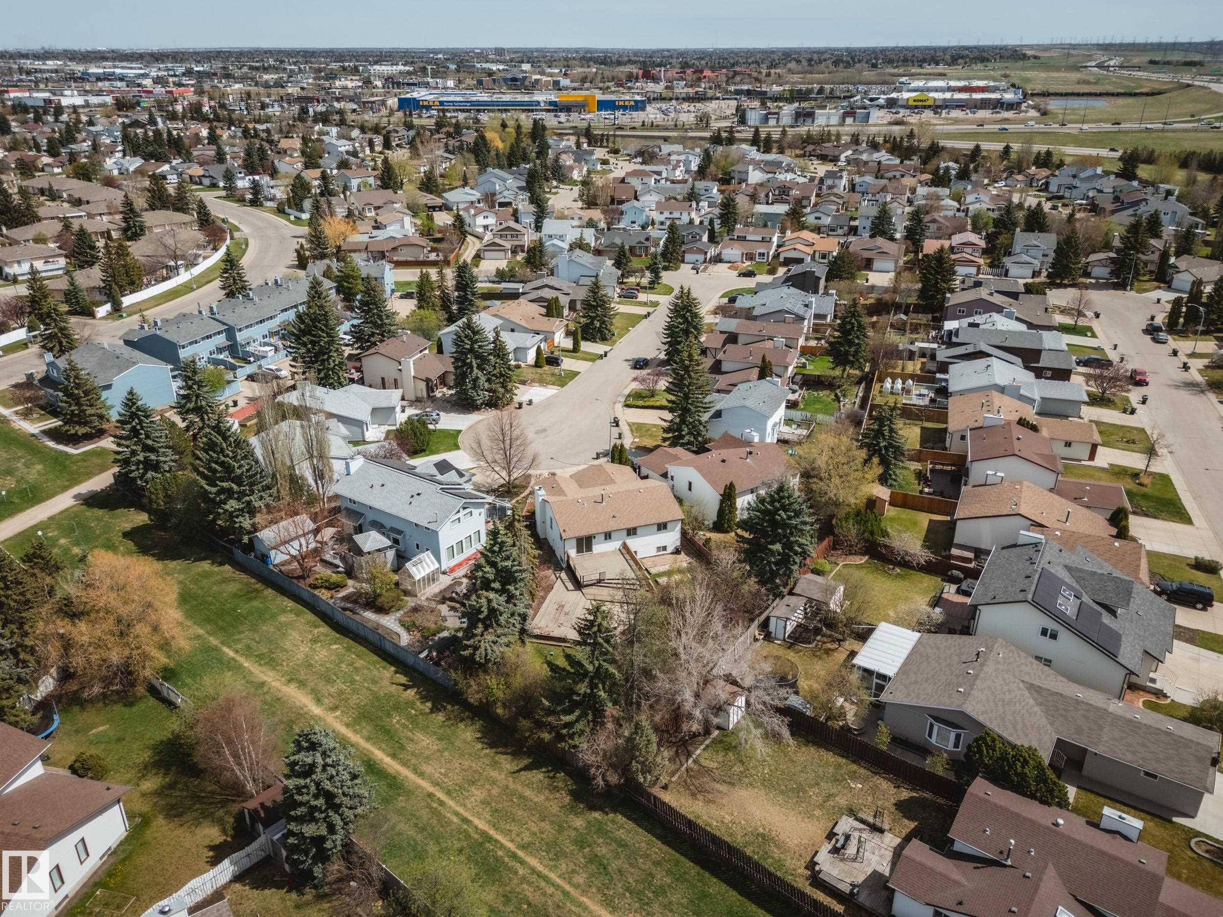 https://zimg.paragon.ice.com/ParagonImages/Property/PM/RAE/225400313/47/0/0/e23b8d823d877b7cfbe9a396b5f2c4c8/1/b08c3882588ae54a3393daae2d3ebc24/225400313-7de34cfd-2718-4d0d-a4f1-c0ee94cef63d.JPG