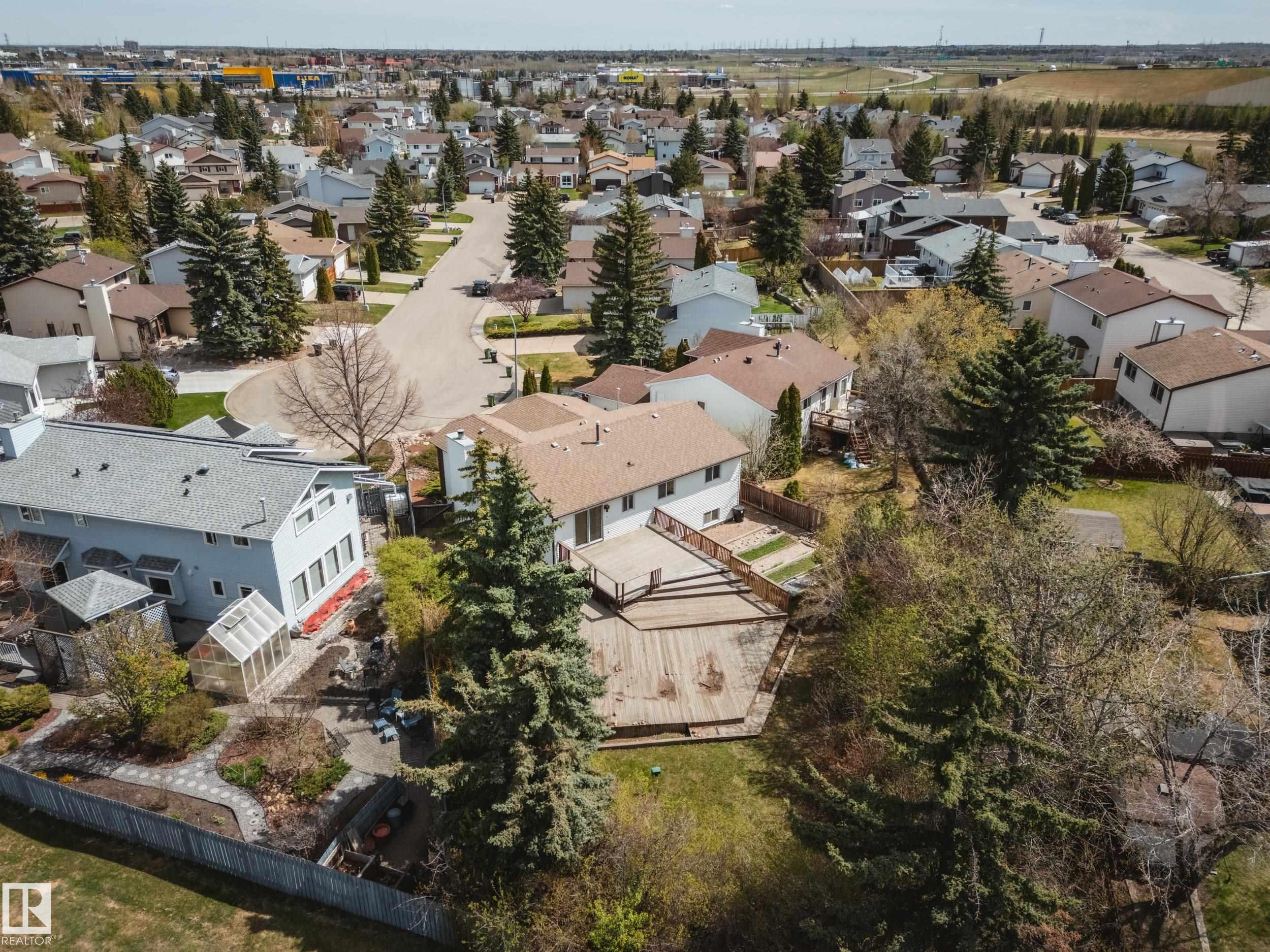 https://zimg.paragon.ice.com/ParagonImages/Property/PM/RAE/225400313/51/0/0/a4821724252b4da2ed9aa580b9314ae6/1/b08c3882588ae54a3393daae2d3ebc24/225400313-f450b5b4-0209-4e95-a6f7-f1c9ab9d7839.JPG