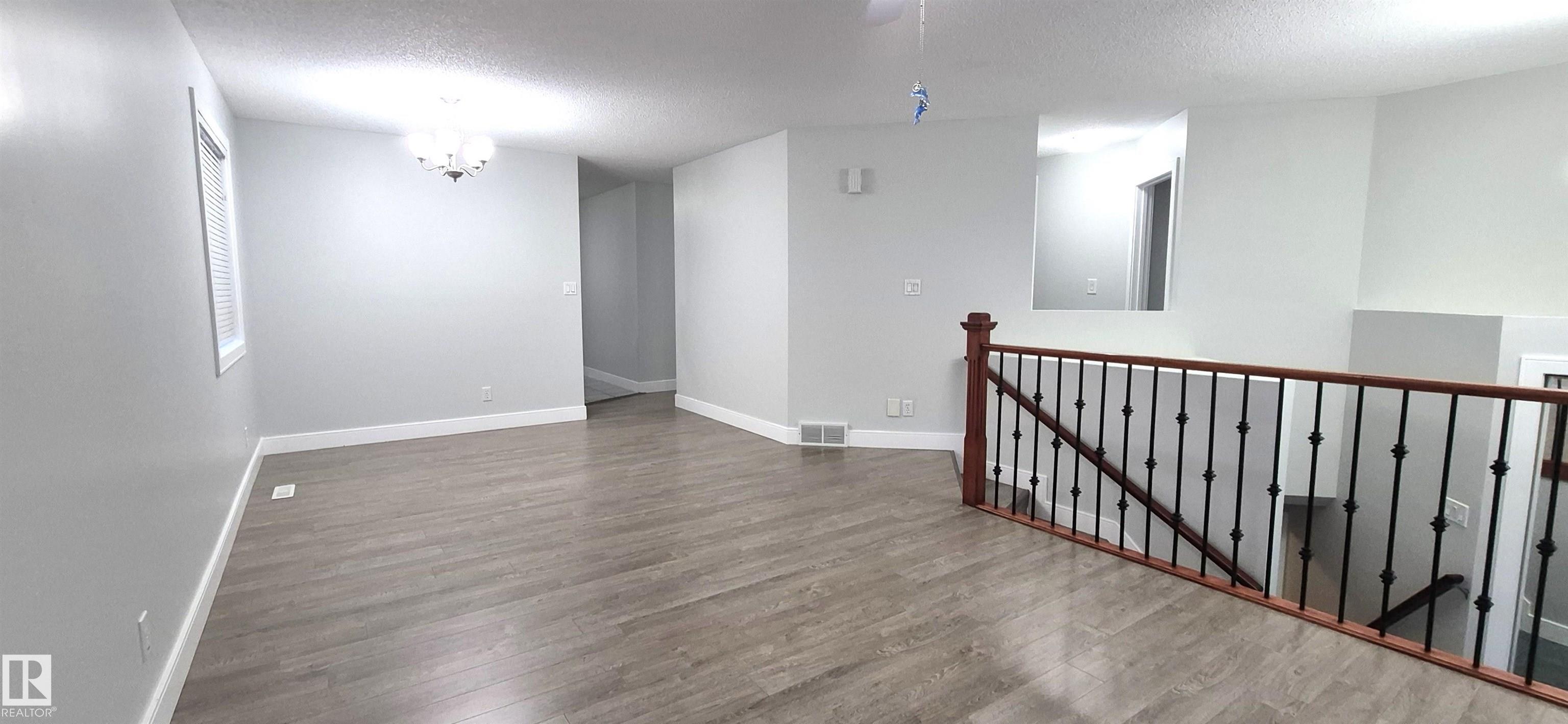 https://zimg.paragon.ice.com/ParagonImages/Property/PM/RAE/225400319/28/0/0/93895058c2ba83791cb51c1c93e041c9/1/c7abc5775d4672d15ff5b98b84262e5a/225400319-D492F043-9B6D-4DD5-9B0B-12E2C0E47BFC.JPG