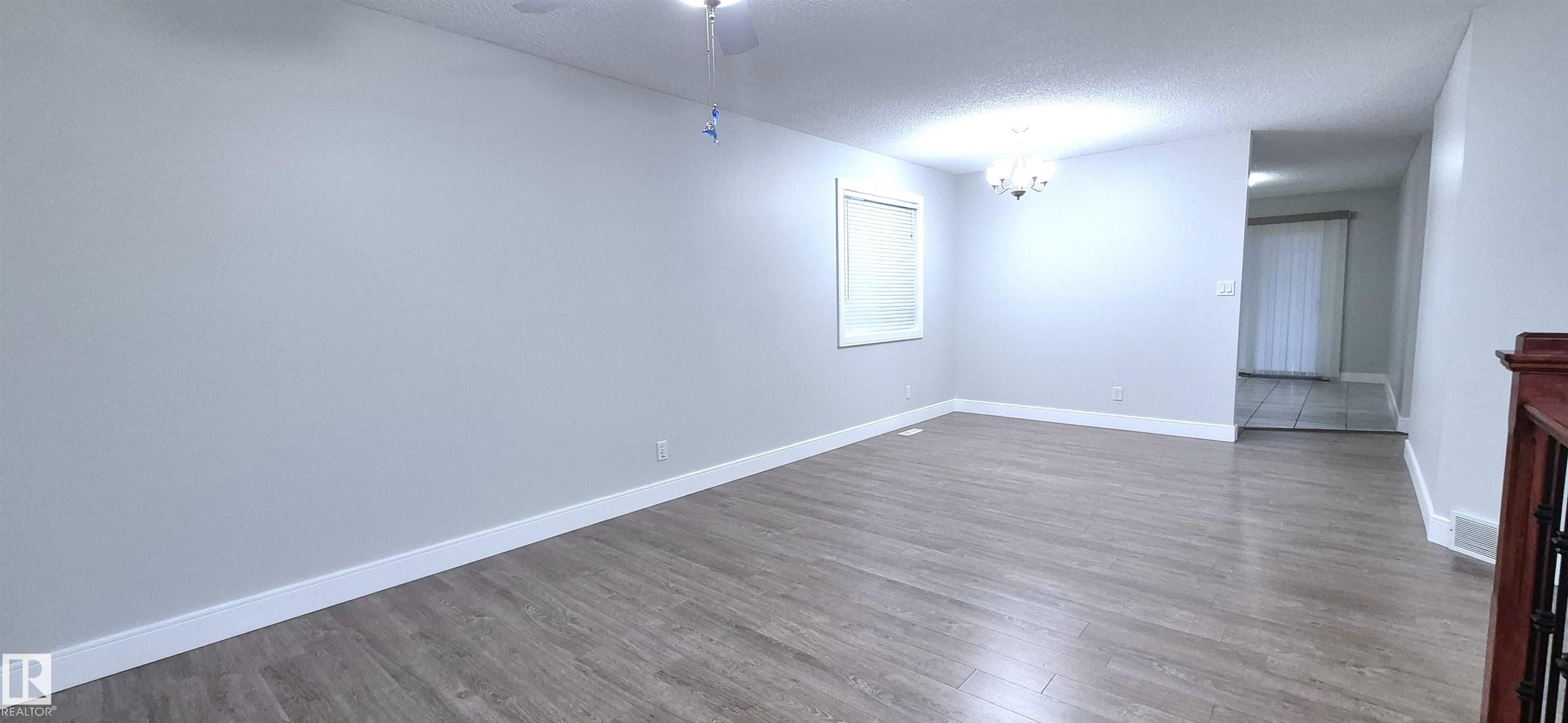 https://zimg.paragon.ice.com/ParagonImages/Property/PM/RAE/225400319/6/0/0/70f950c1980fc37f72f4fa18aab828ad/1/c7abc5775d4672d15ff5b98b84262e5a/225400319-155CC0F1-01B5-42D6-AFB7-F8E571CCBE6A.JPG