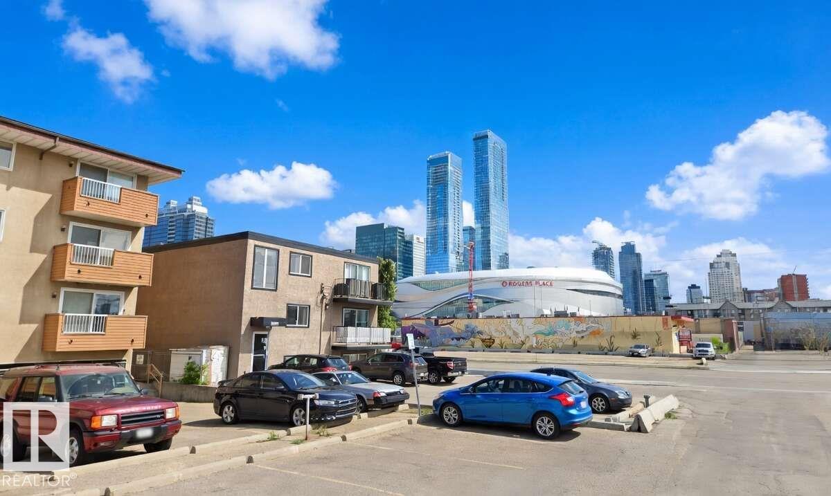 Photo 13 at B2 - 10620 104 Street NW, Central Mcdougall, Edmonton