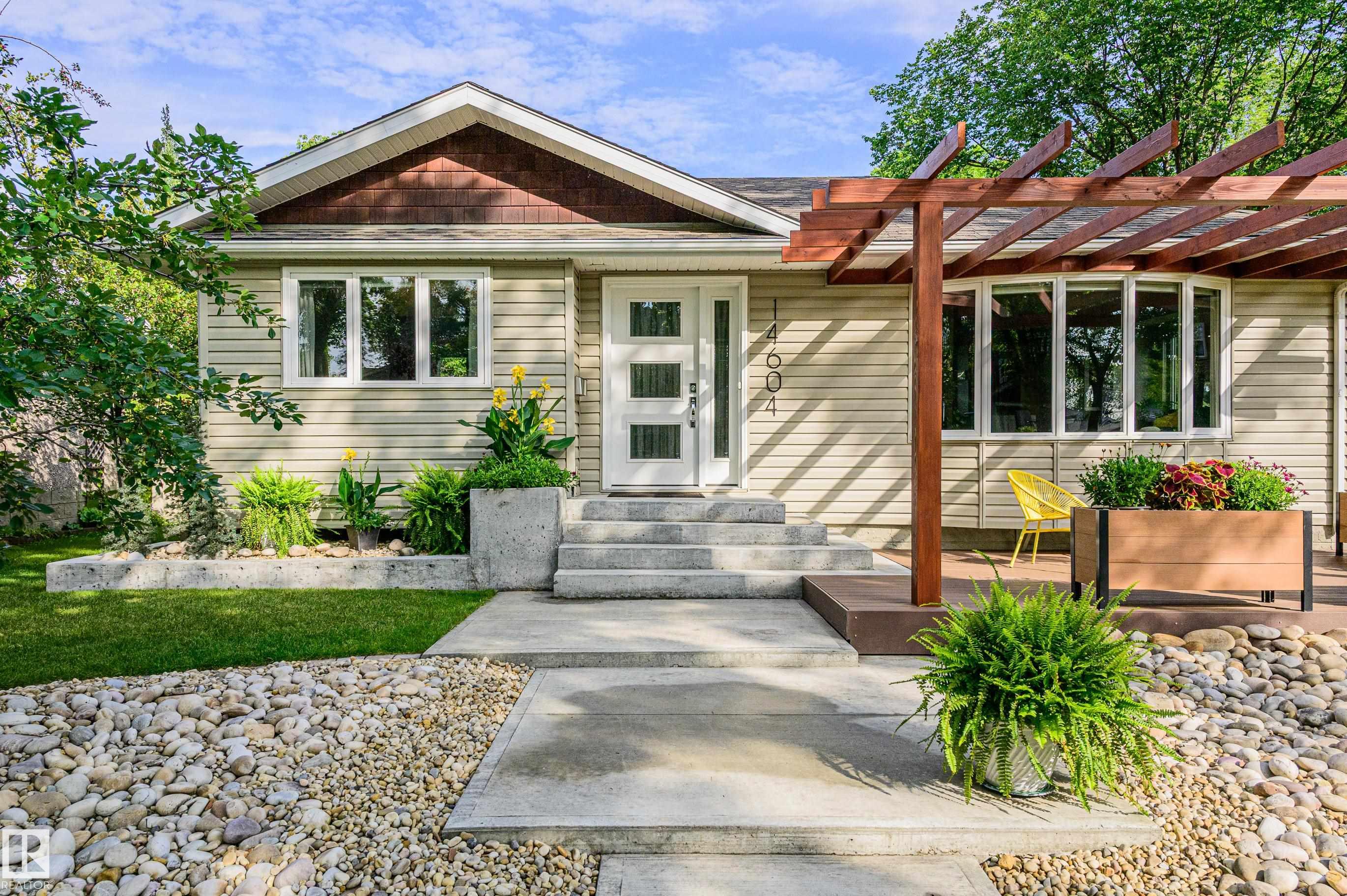 https://zimg.paragon.ice.com/ParagonImages/Property/PM/RAE/225400324/50/0/0/71bb166a0dd8386c211b71760094718f/1/92809a77e2808e3db5c705a67791daf9/225400324-84cc74a9-ab56-4aac-8d8a-1be7874cbfb8.JPG