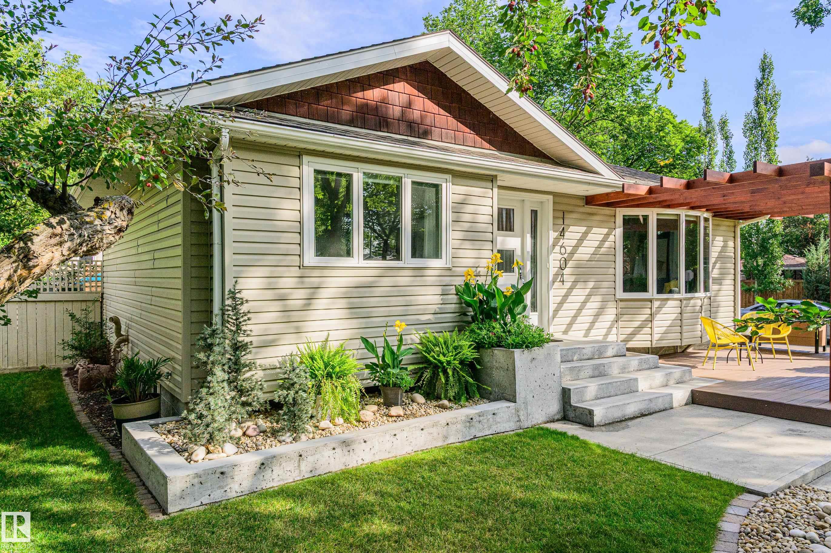 https://zimg.paragon.ice.com/ParagonImages/Property/PM/RAE/225400324/51/0/0/b2d33145a704f8353dfdf934de189851/1/92809a77e2808e3db5c705a67791daf9/225400324-3ddca3d2-f415-4afb-939e-bbeec02fee93.JPG