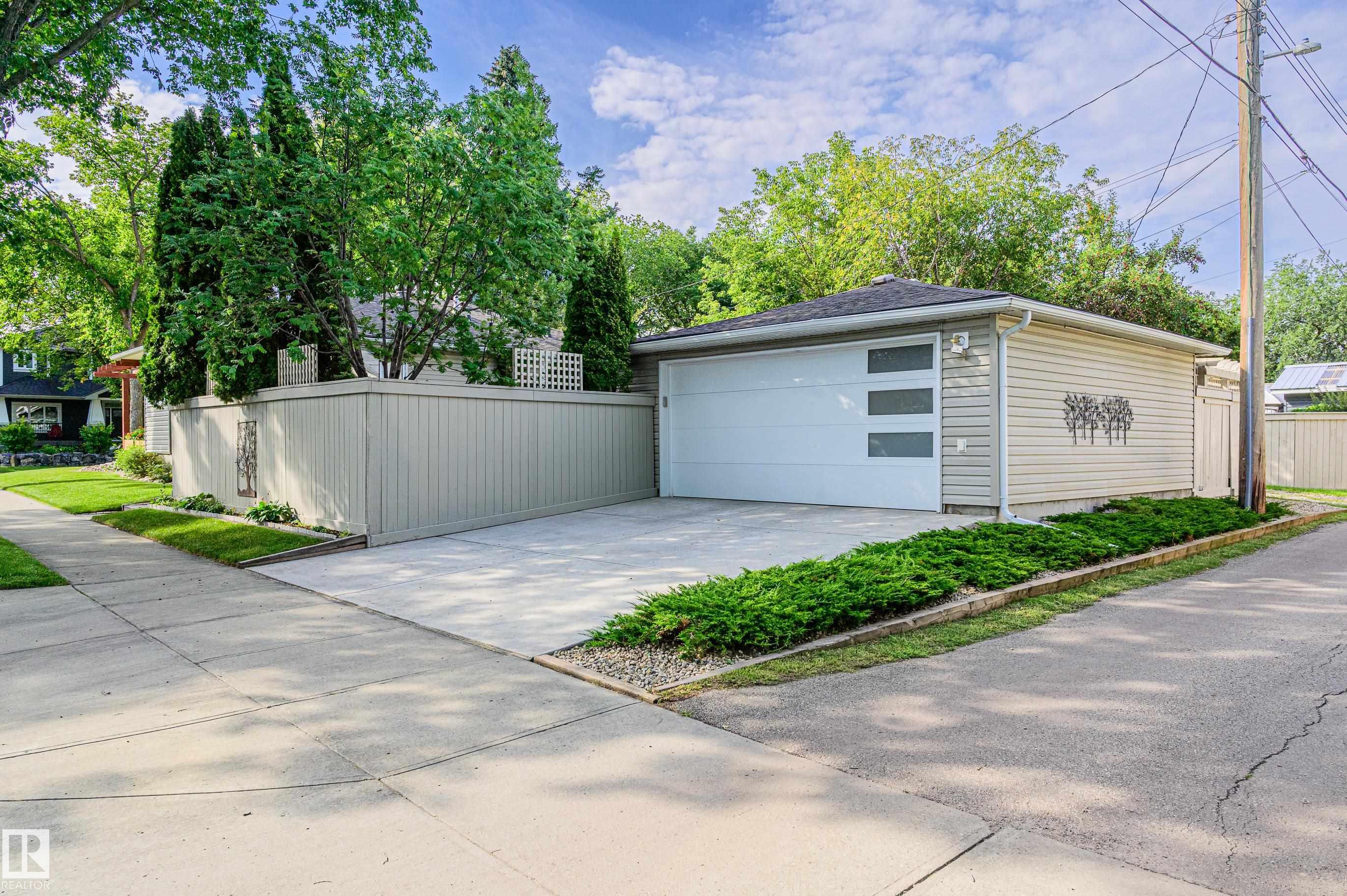 https://zimg.paragon.ice.com/ParagonImages/Property/PM/RAE/225400324/54/0/0/107f1395239ab70de32ea7bad18a7ecb/1/92809a77e2808e3db5c705a67791daf9/225400324-7db0fffd-e075-47db-a698-e878efc7577c.JPG
