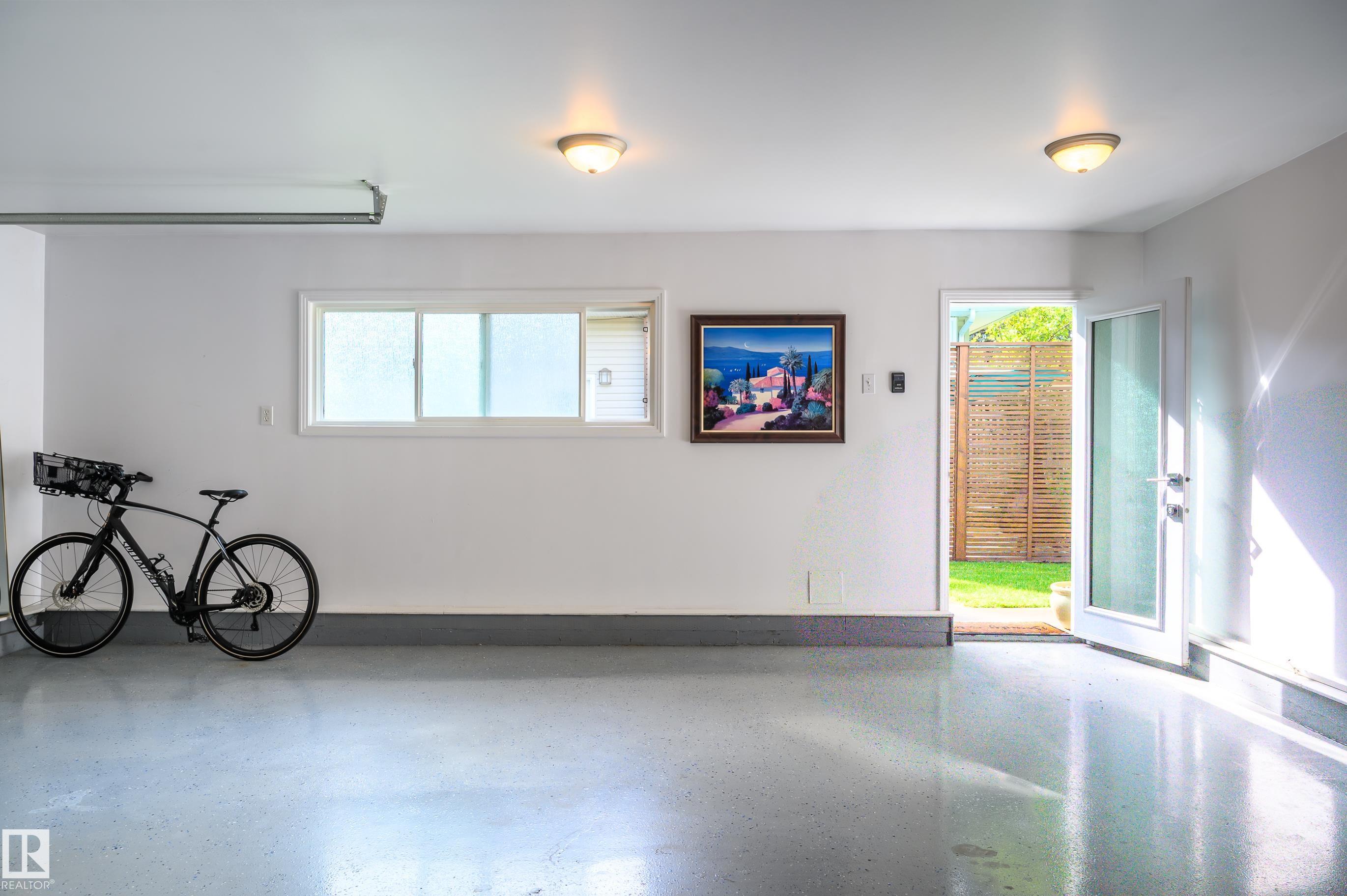 https://zimg.paragon.ice.com/ParagonImages/Property/PM/RAE/225400324/69/0/0/12abad69403c40108a16201f562ca310/1/92809a77e2808e3db5c705a67791daf9/225400324-052aa626-ddd7-43d0-b61e-d0254886d74d.JPG