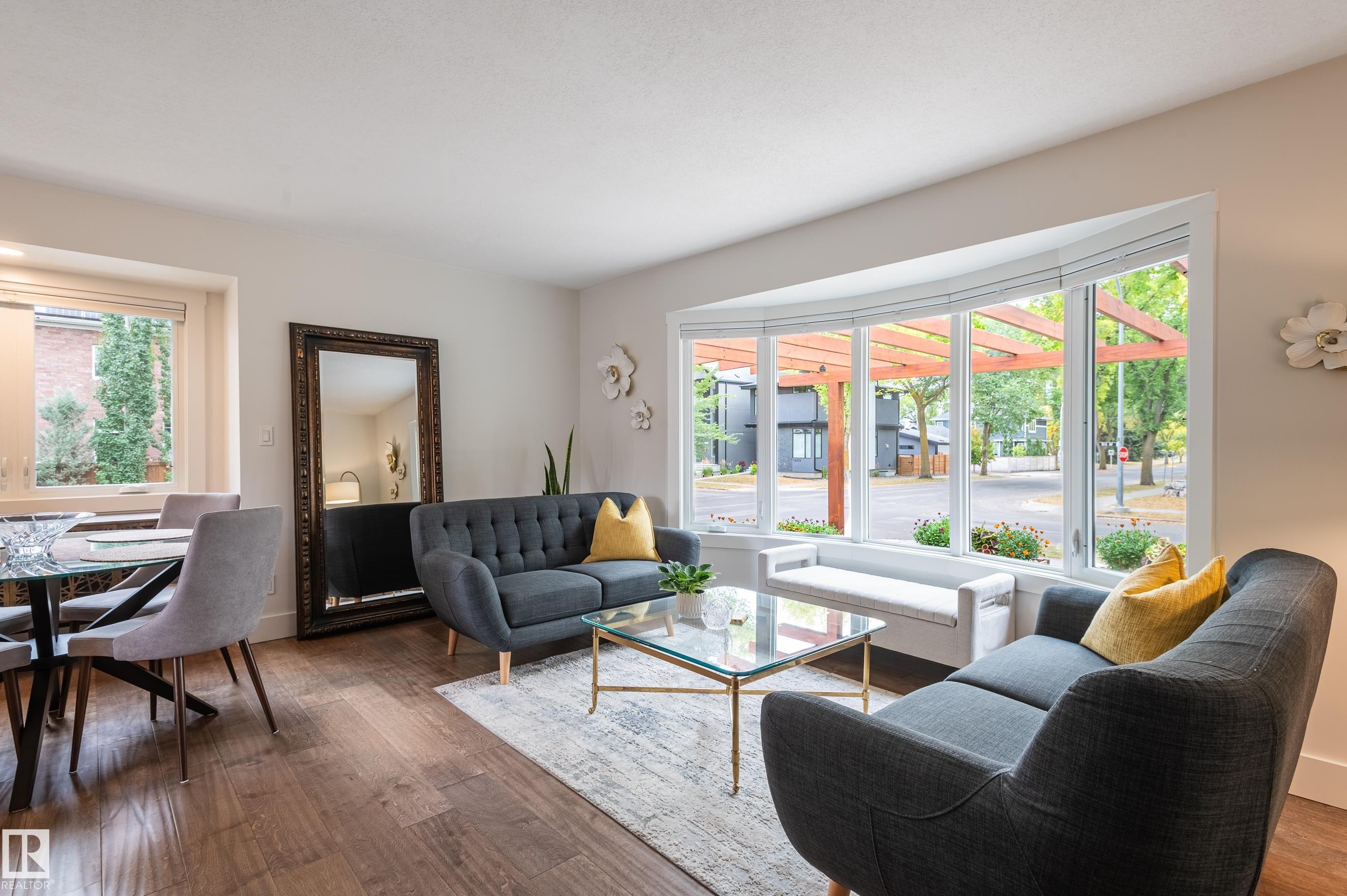 https://zimg.paragon.ice.com/ParagonImages/Property/PM/RAE/225400324/7/0/0/db4f498b948a24ec27c5d086d5b4dbc4/1/92809a77e2808e3db5c705a67791daf9/225400324-76022ddf-b9e1-4bf5-874a-ab304013d695.JPG
