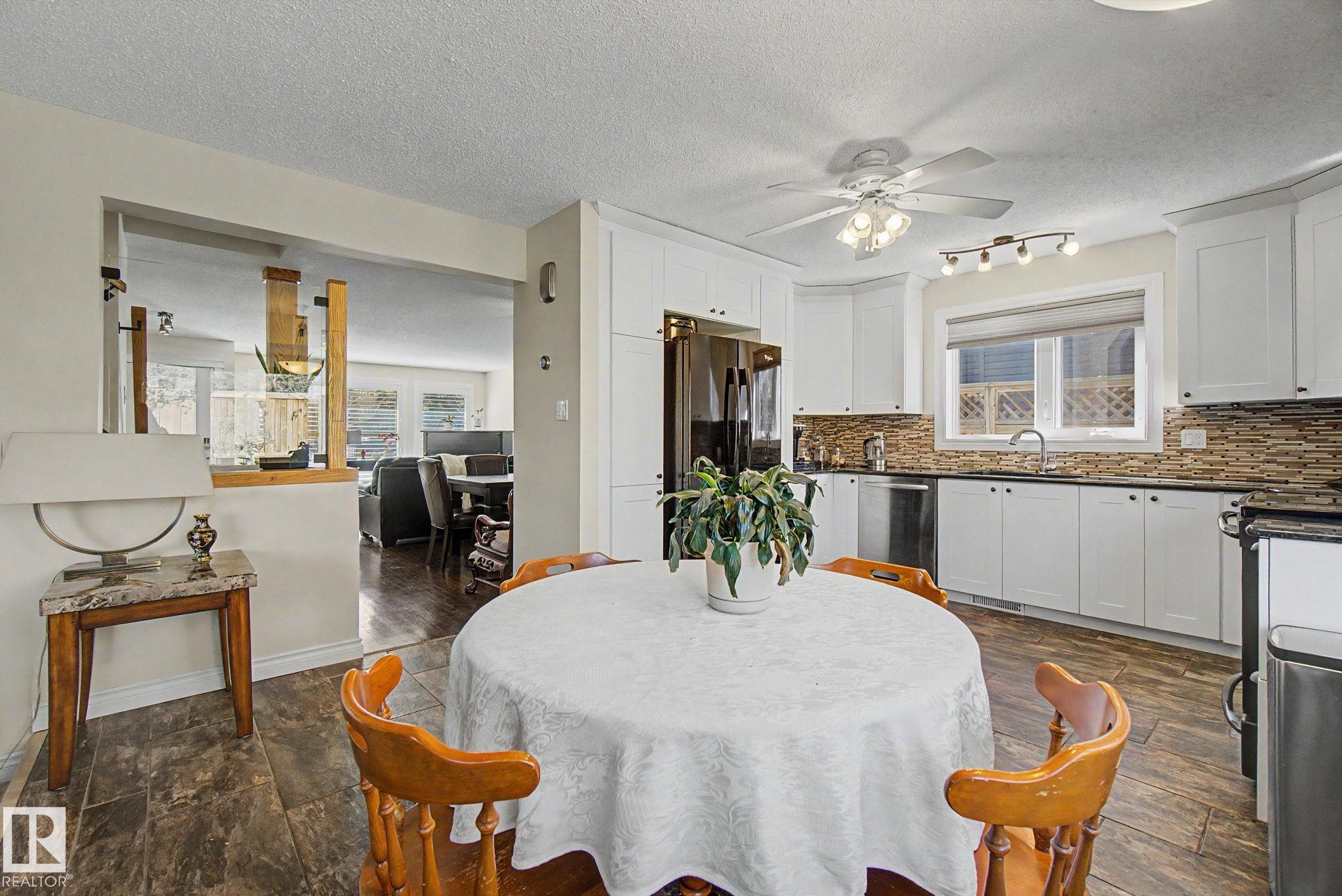 Photo 16 at 42 Woodlake Road, Woodbridge Farms, Sherwood Park