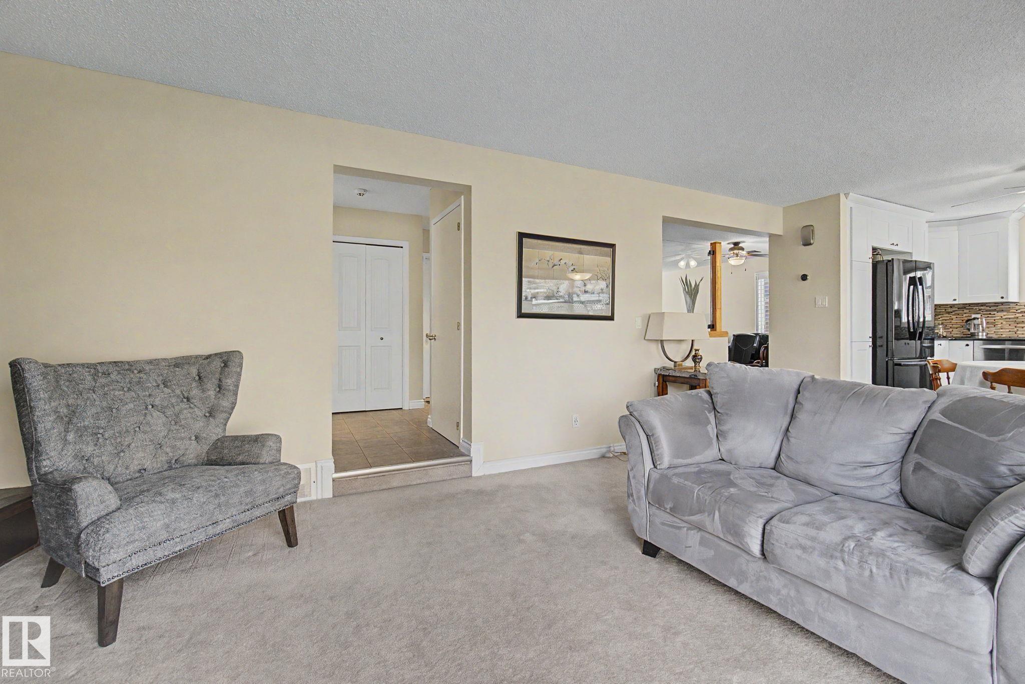 Photo 23 at 42 Woodlake Road, Woodbridge Farms, Sherwood Park