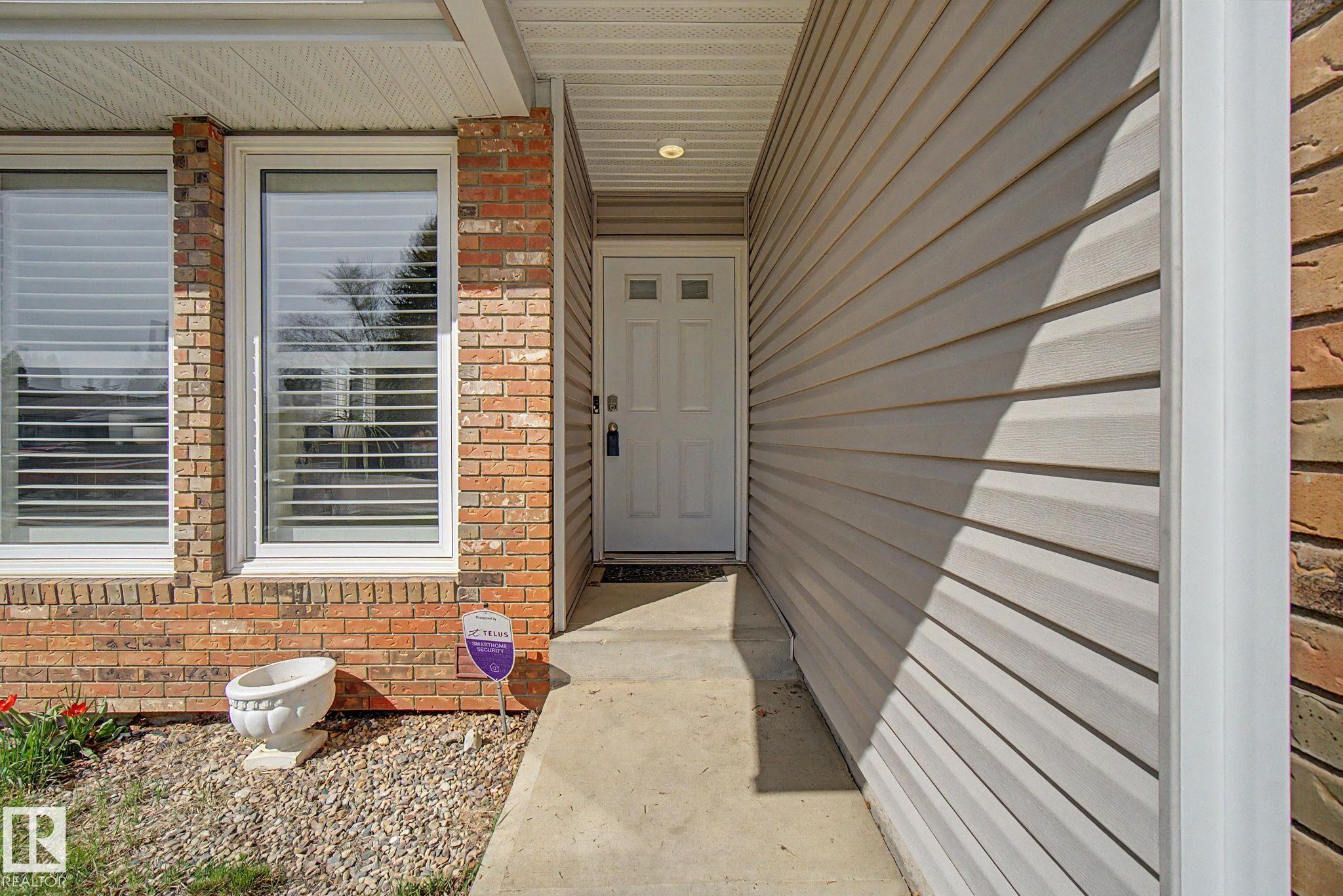 42 Woodlake Road, Woodbridge Farms, Sherwood Park