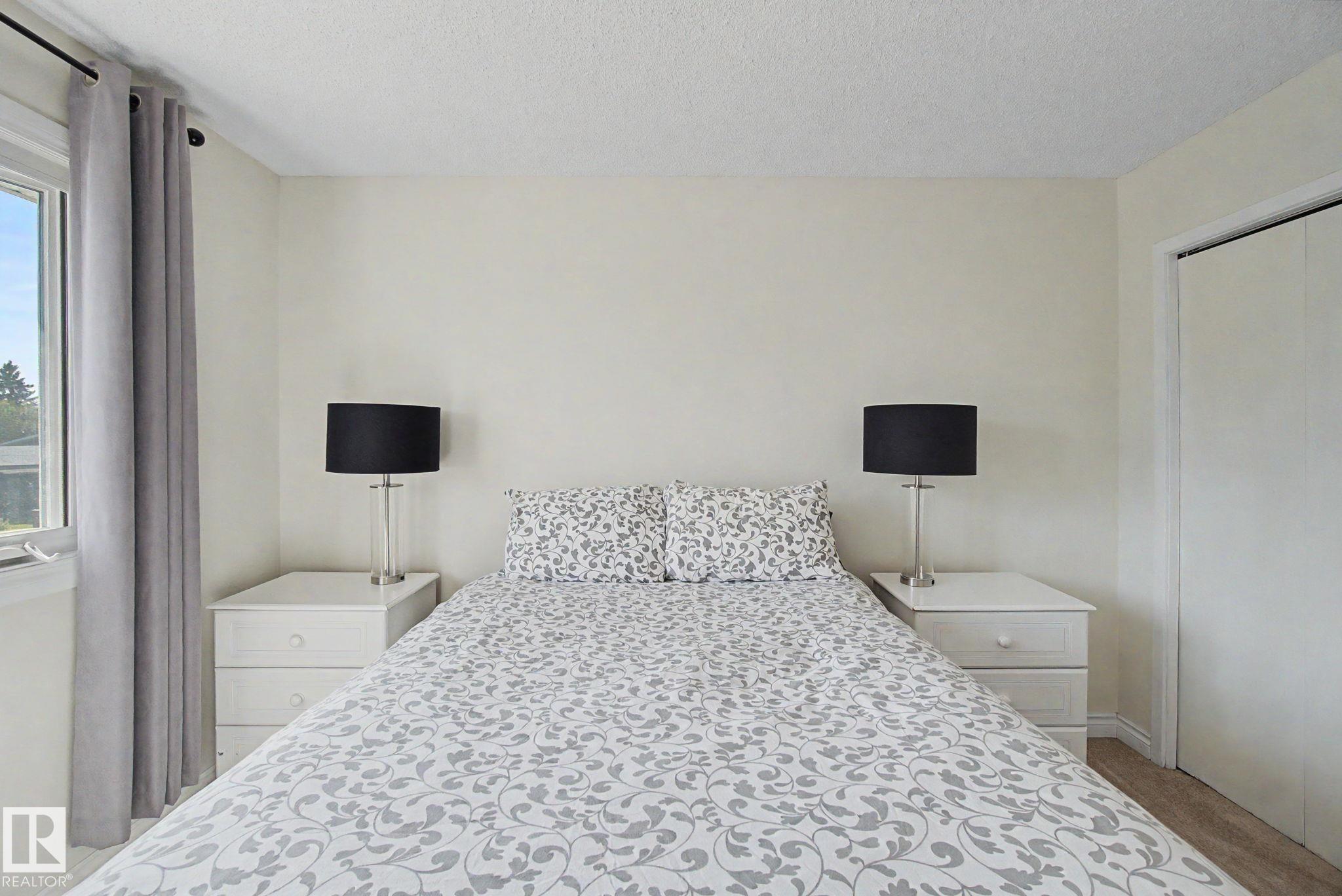 Photo 42 at 42 Woodlake Road, Woodbridge Farms, Sherwood Park