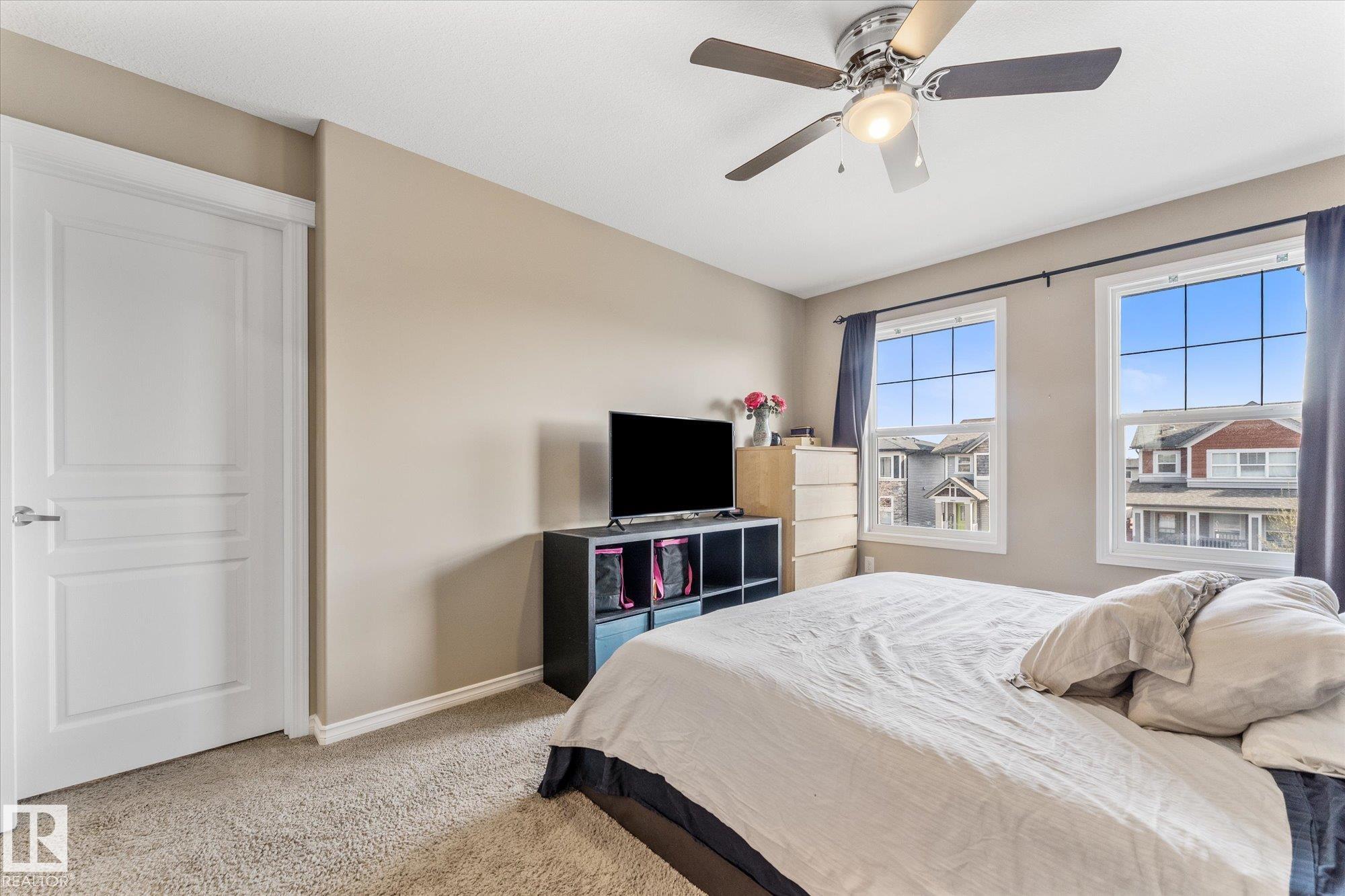 https://zimg.paragon.ice.com/ParagonImages/Property/PM/RAE/225400329/16/0/0/809f50fb1e59cc417688c6d2b0ff881b/1/cb6c8f1b47f35530bd456d16bdb6f8cf/225400329-f298f49c-9528-4092-916c-fdc6210be0d3.JPG