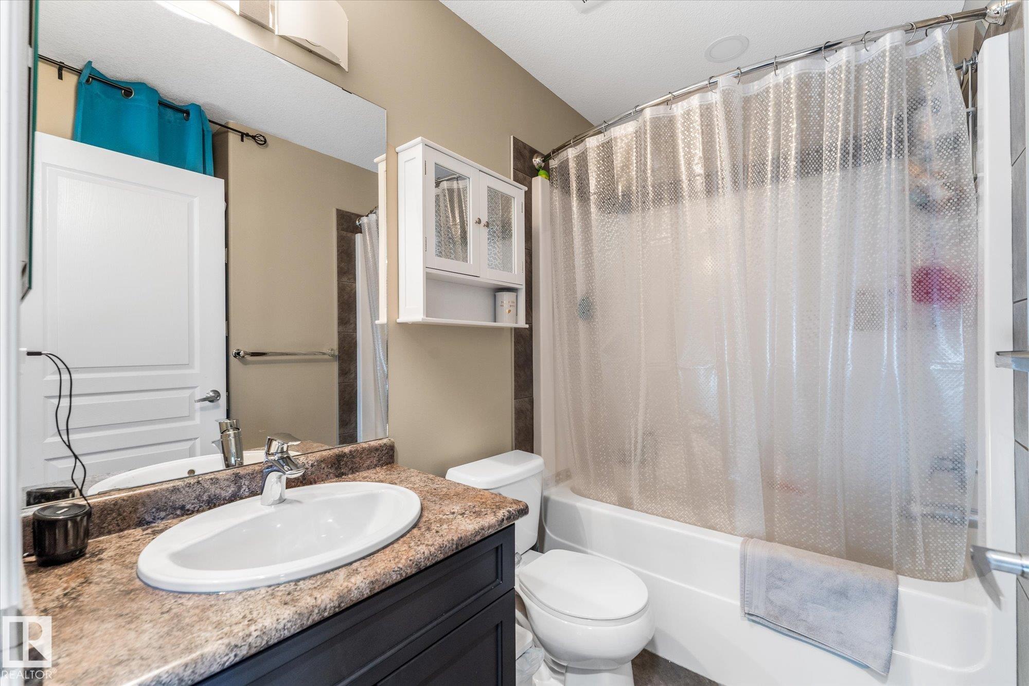 https://zimg.paragon.ice.com/ParagonImages/Property/PM/RAE/225400329/24/0/0/3d7f6f17f826933d150aa5a83e245d58/1/cb6c8f1b47f35530bd456d16bdb6f8cf/225400329-bdd1bdc4-e053-4589-8b54-4fef0e791728.JPG