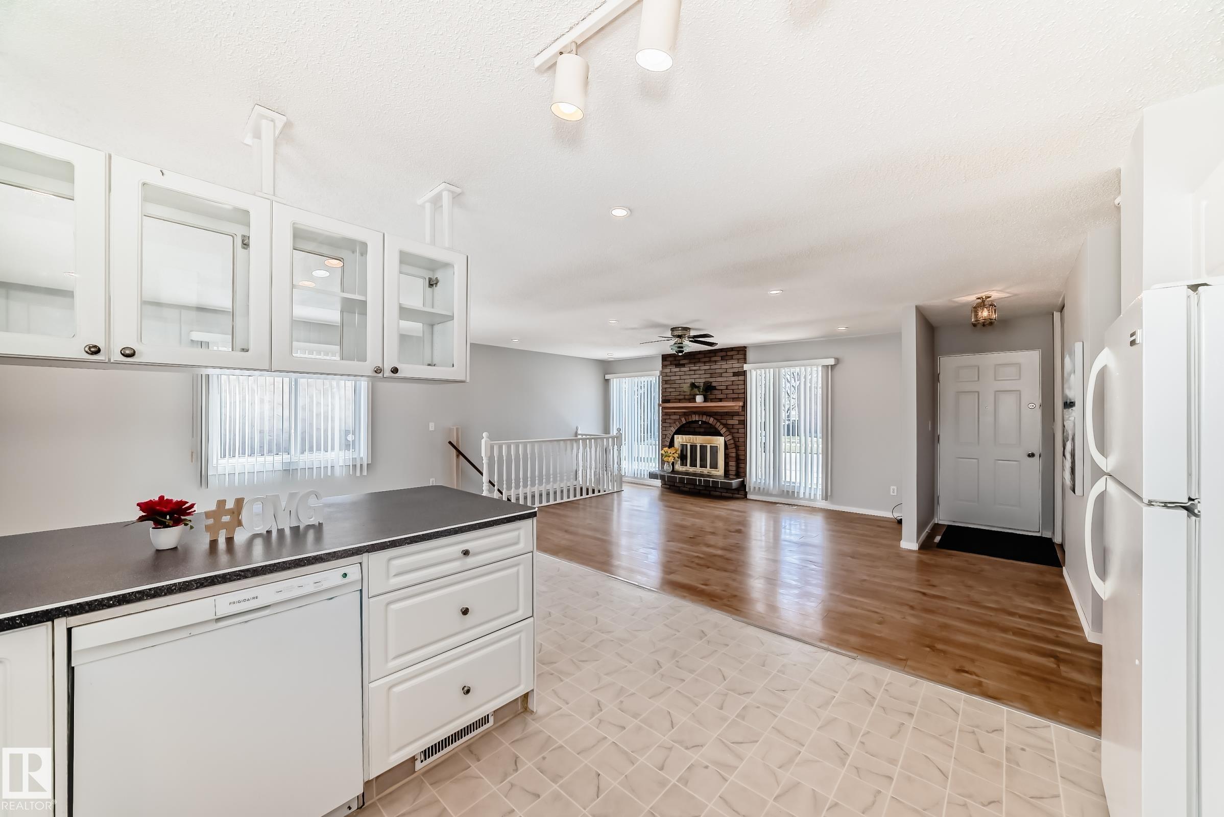 https://zimg.paragon.ice.com/ParagonImages/Property/PM/RAE/225400338/17/0/0/e90d92a778456017d656cd73d2c22815/1/74fe6708308e75b29fff8ff1140d4409/225400338-92d1e409-d8bc-4f2f-a5f1-93651606b7ea.JPG