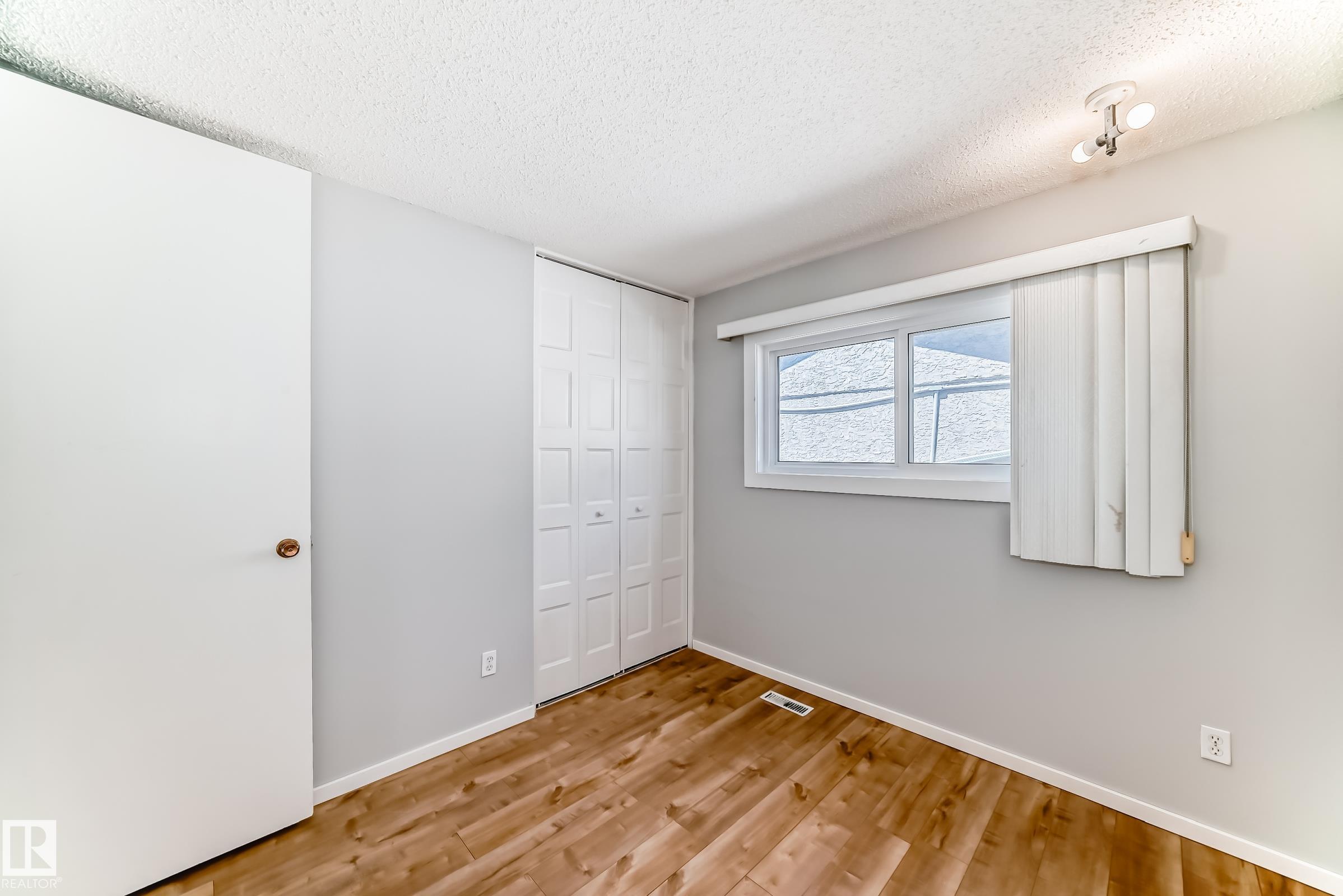 https://zimg.paragon.ice.com/ParagonImages/Property/PM/RAE/225400338/34/0/0/d5eff4f37b68ea7fdc36aa09e73527d1/1/74fe6708308e75b29fff8ff1140d4409/225400338-b5602def-c328-4dc0-91ac-cf452675610e.JPG