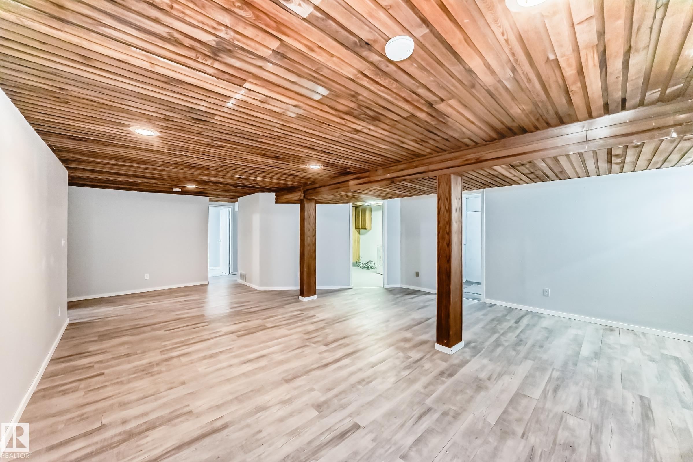 https://zimg.paragon.ice.com/ParagonImages/Property/PM/RAE/225400338/41/0/0/f7f297ac4bc9fadfec47db5b52b28d87/1/74fe6708308e75b29fff8ff1140d4409/225400338-206c4412-e1a0-4f01-9a00-406c9c27f050.JPG