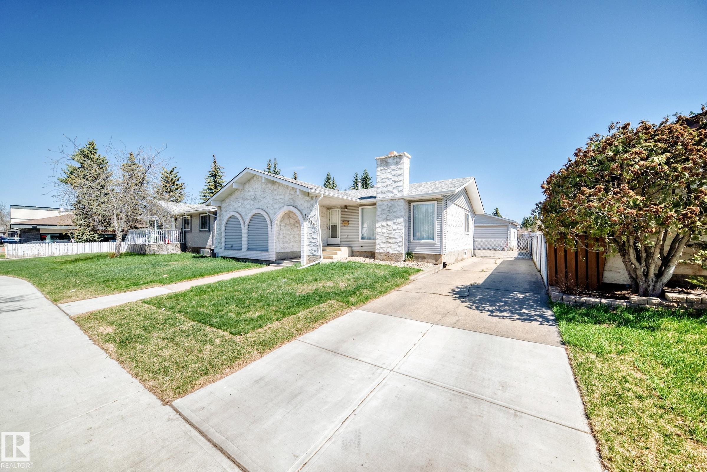 https://zimg.paragon.ice.com/ParagonImages/Property/PM/RAE/225400338/65/0/0/c0badd753df8697a7e50f26934cc90cd/1/74fe6708308e75b29fff8ff1140d4409/225400338-e098419f-e9b5-4d12-8a8c-9f538db7a0fd.JPG