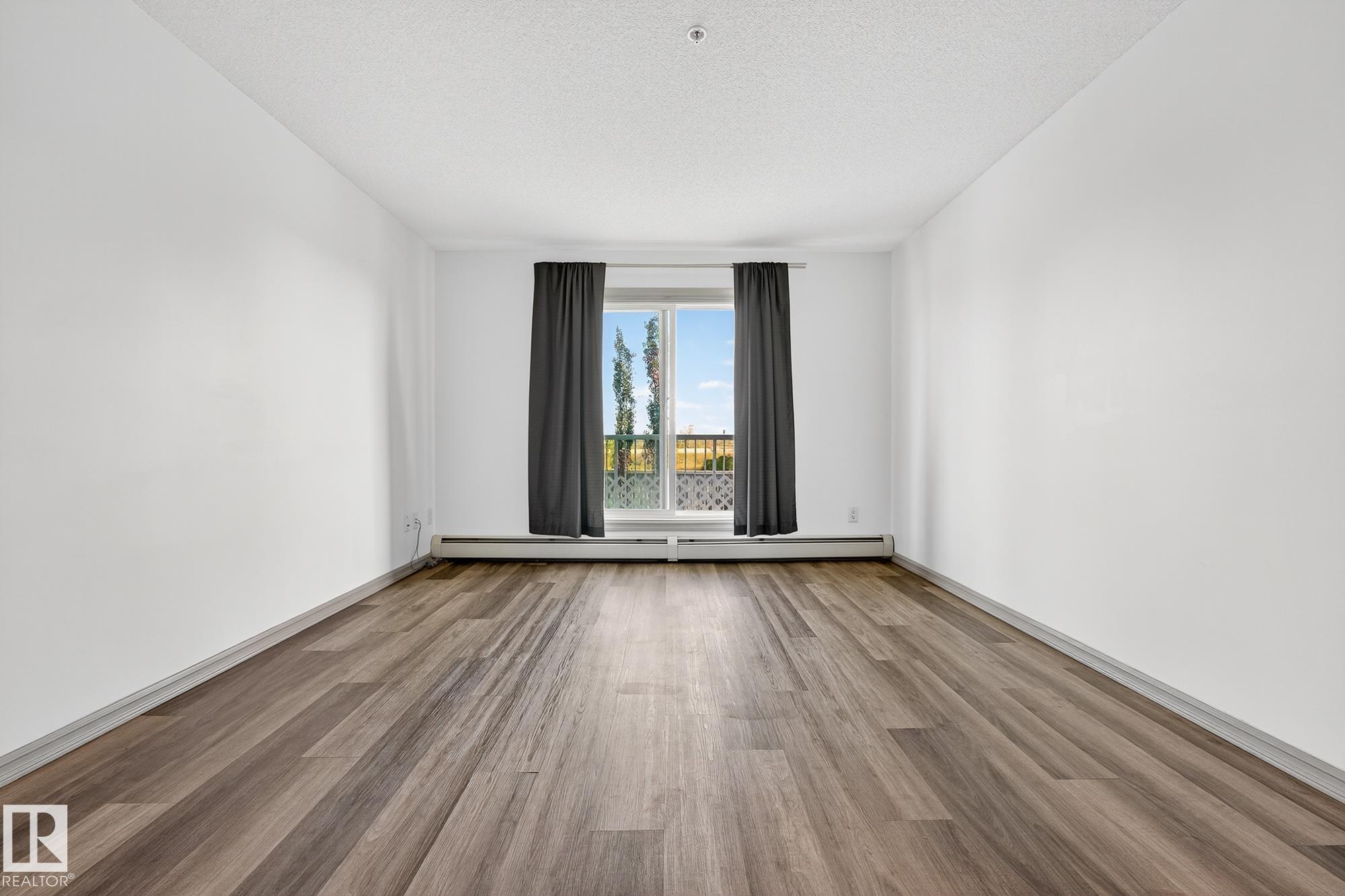 https://zimg.paragon.ice.com/ParagonImages/Property/PM/RAE/225400341/12/0/0/8dd20069afc88b3ae97b0965c239c418/1/fc5a4359451d58cdc060131bf7e22e37/225400341-223c0d2f-336d-45a5-ba7f-a65bf1c29c8a.JPG