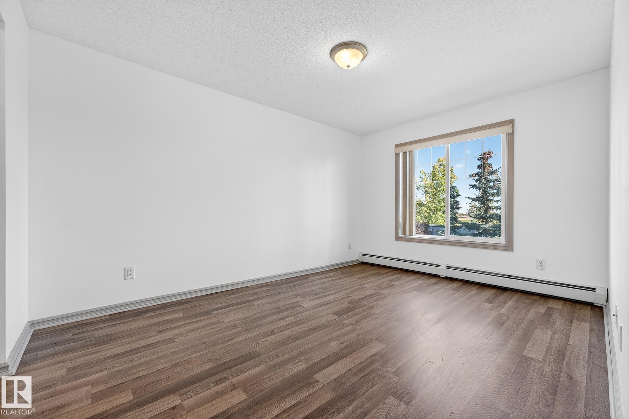 https://zimg.paragon.ice.com/ParagonImages/Property/PM/RAE/225400341/16/0/0/30a43ba7cedb7e7cd755675b87dde7fa/1/fc5a4359451d58cdc060131bf7e22e37/225400341-71a312fc-097f-40de-bfc1-911a4c4433e0.JPG